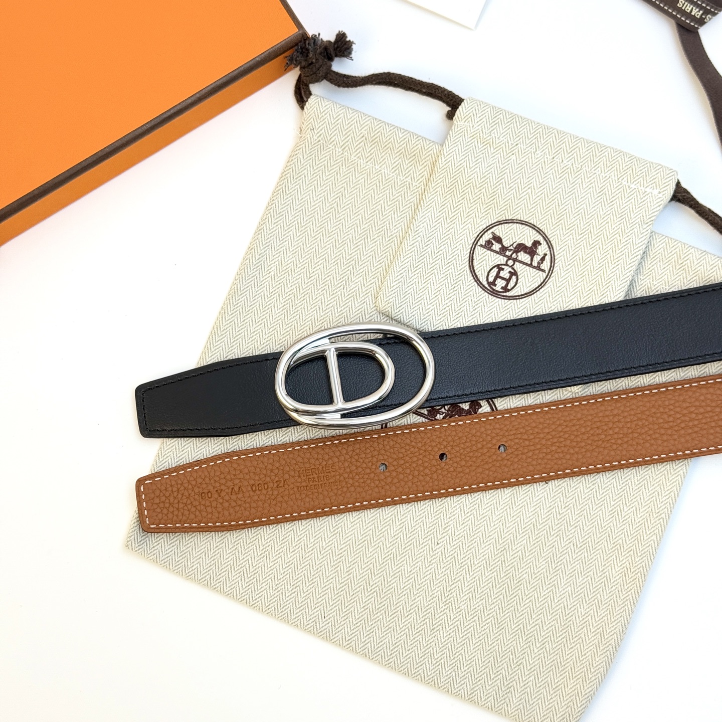 Hermès Odyssée Reversible Leather Belt 32 mm - Stylish and Versatile 8 i1743135294116 5550 0 5