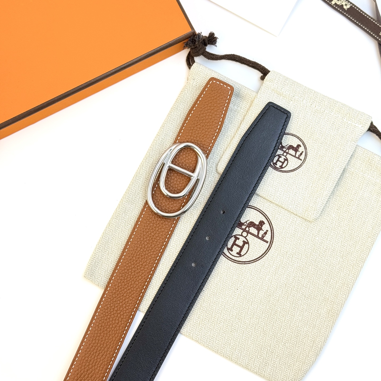 Hermès Odyssée Reversible Leather Belt 32 mm - Stylish and Versatile 7 i1743135294135 1469 0 4