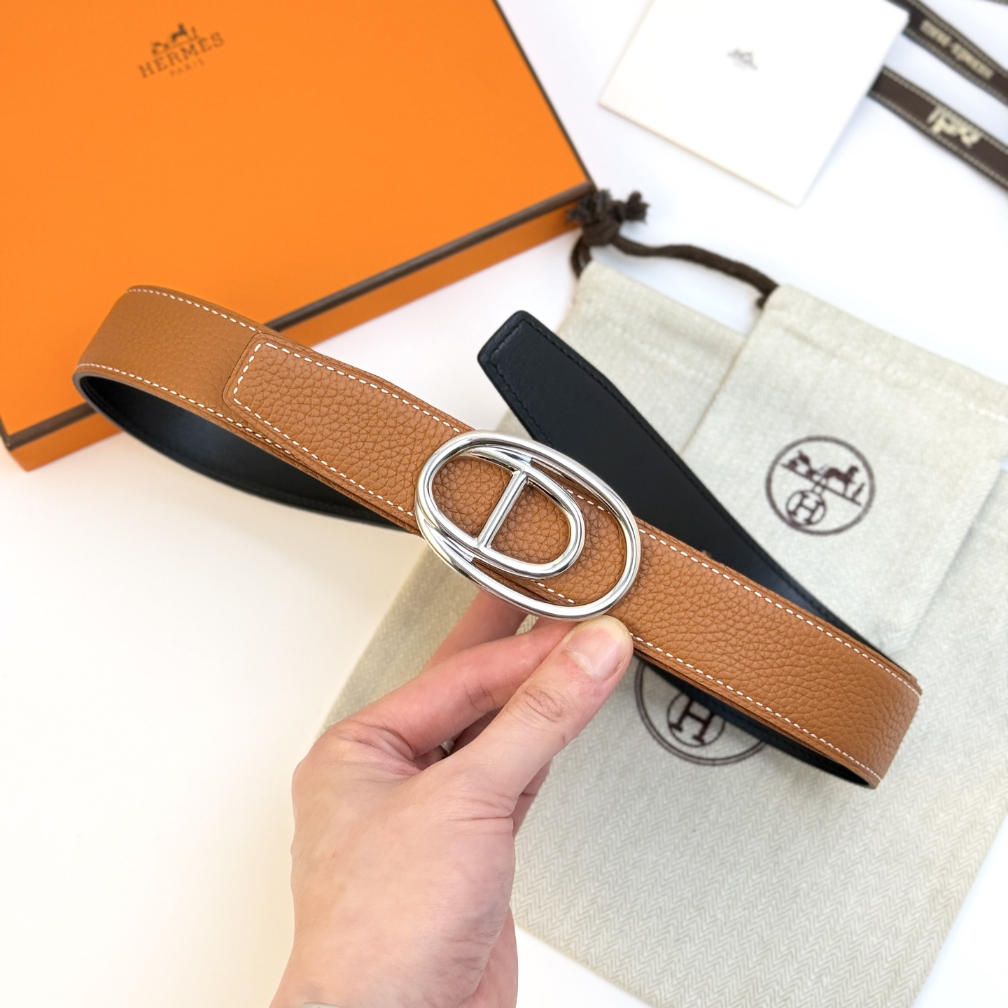 Hermès Odyssée Reversible Leather Belt 32 mm - Stylish and Versatile 6 i1743135299376 1806 0 3