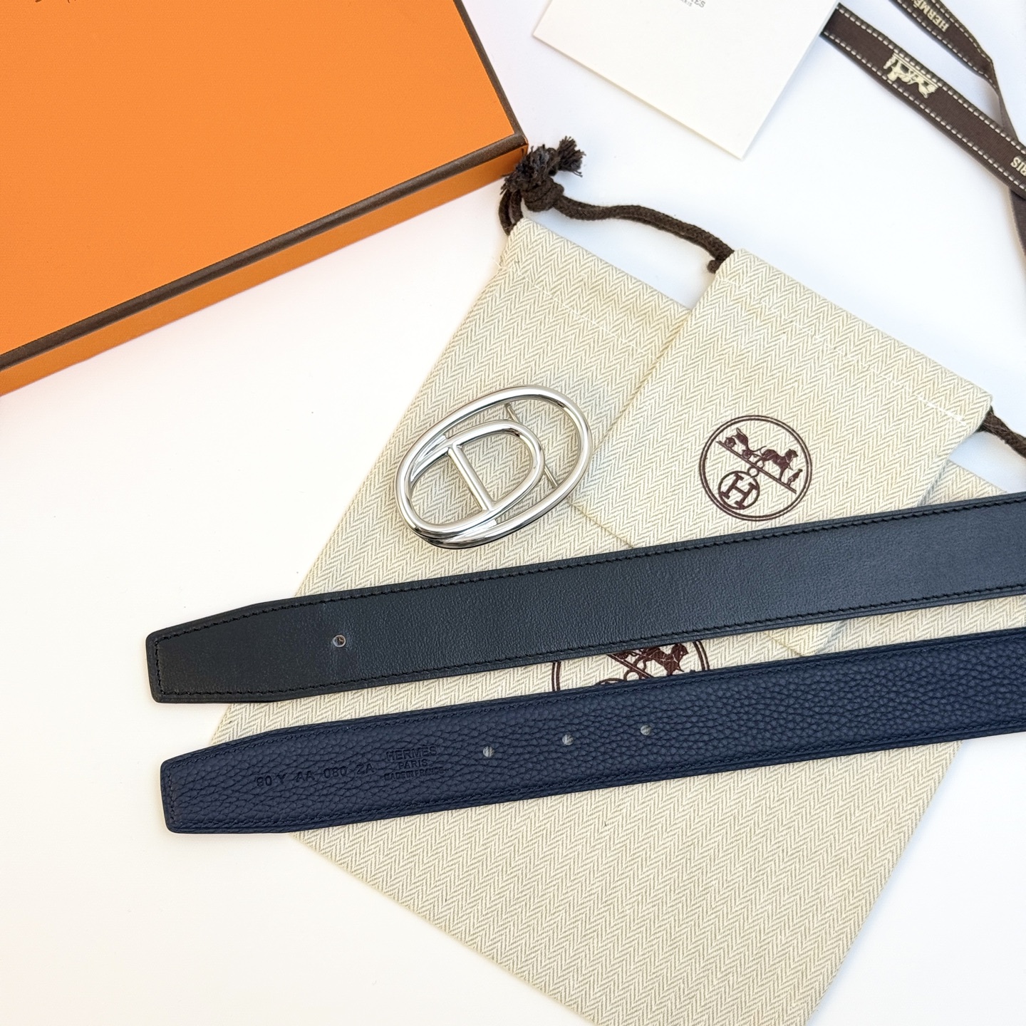 Hermès Odyssée Reversible Belt in Togo Leather, 32mm - Black/Navy, Silver Buckle 6 i1743135364429 5210 0 2