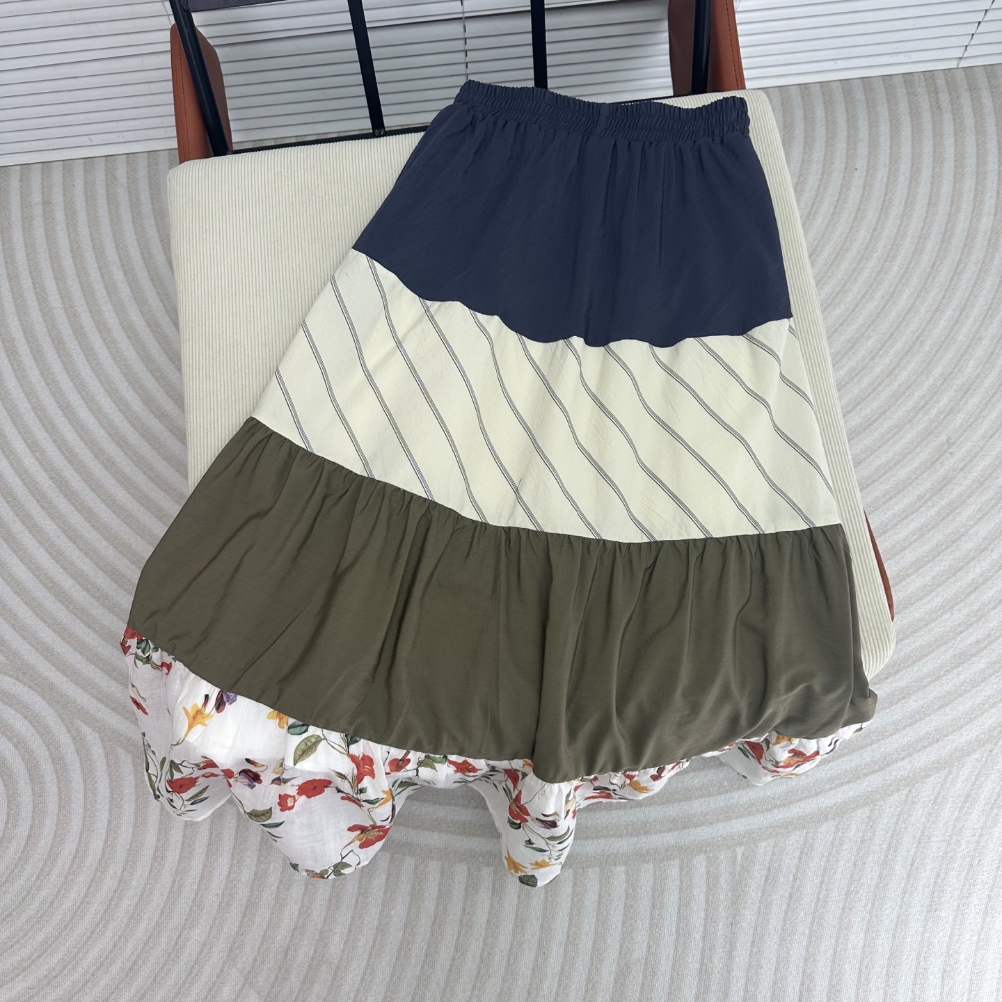 Street Style Holiday Skirt - Mixed Fabric, Elastic Waist, Slim Fit - S, M, L 7 i1744967887959 9490 0 5