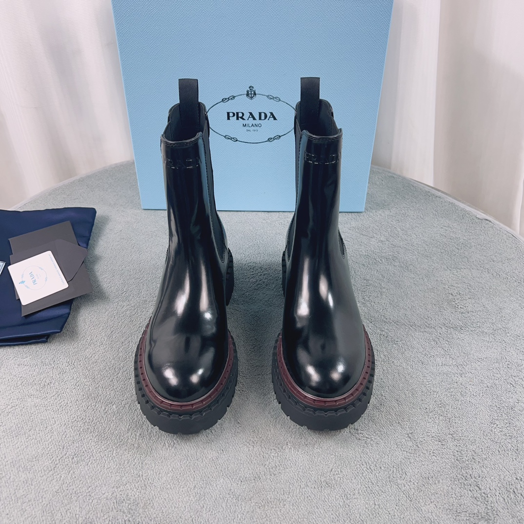 NO:613107,P's latest model, imported open-edge beaded cowhide, super soft water-dyed cowhide inside, original molded outsole, about 4.5cm thick, size: 35-41, boots, boots, cowhide19860909P家最新款 面进口开边珠牛皮 里超软水染牛皮 底原版开模大底,厚约4.5cm size:35-41,靴子,boots,cowhide,Women's Shoes