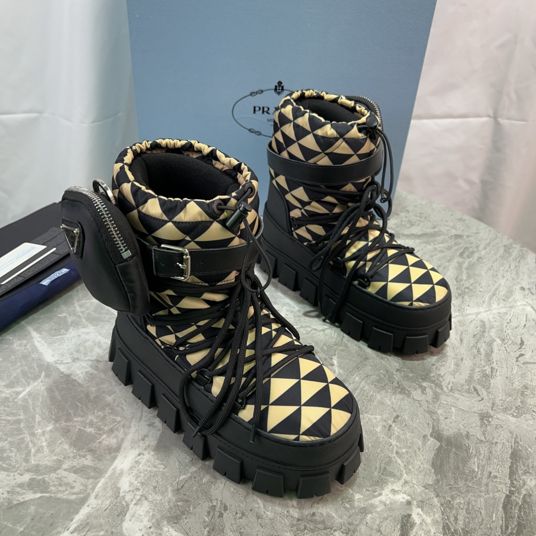 Où puis-je acheter le meilleur 1: 1 original
 Prada Bottes De Neige Copie de miroir luxe
 Broderie fleurs Nylon Caoutchouc Laine