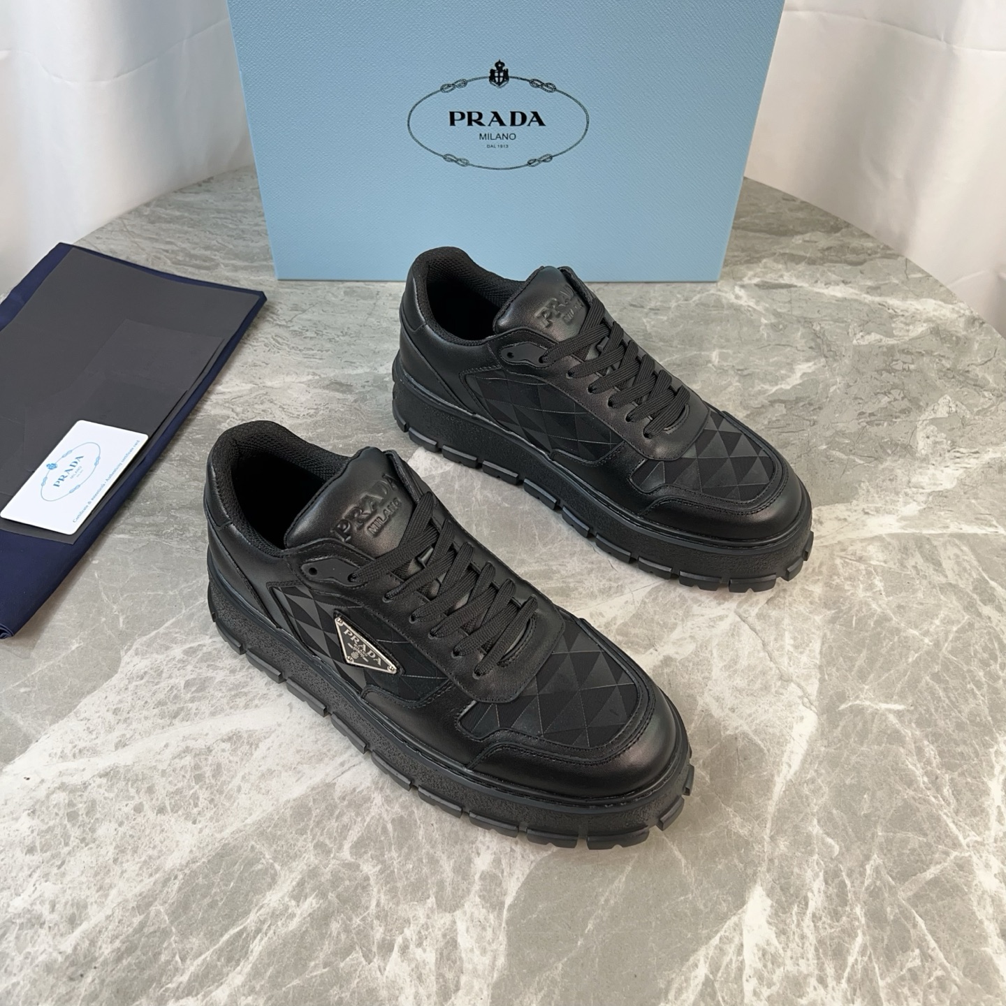 NO:260801,, Men's 10 P latest model, imported side beads, high mercerized beef velvet, super soft mixed-bred sheepskin, sole original TPU outsole, iconic triangle logo, original packaging size 35-45, casual shoes/sports shoes, sneakers, sheepskin19860909,男加10 P家最新款 面进口开边珠、高丝光牛反绒 里超软混种羊皮 底原版TPU大底 标志性三角标,原版包装 size 35-45,休闲鞋/运动鞋,sneakers,sheepskin,Women's Shoes