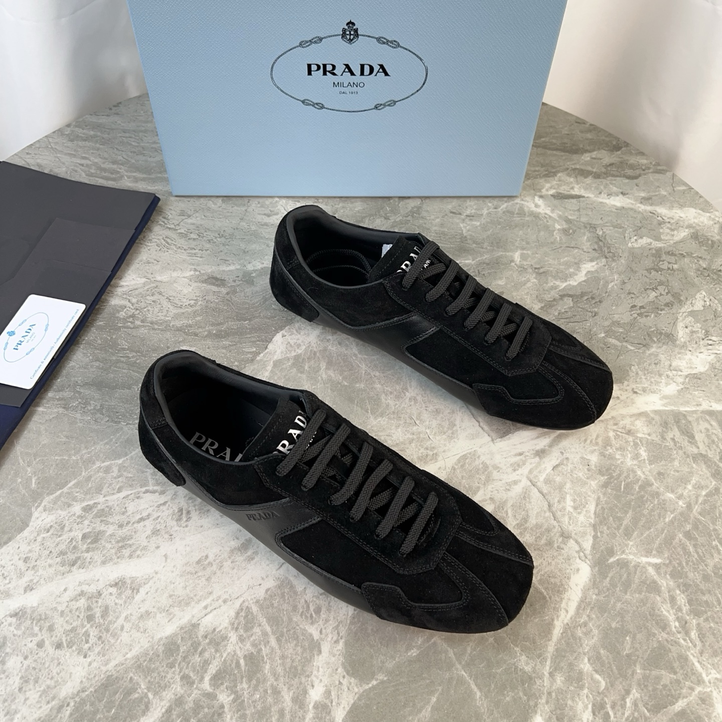 NO:390396,, Men's plus 10 P latest love women's casual shoes, imported cowhide + high mercerized cow back velvet, mixed silk sheepskin, original craft rubber sole, original packaging size, women 35-41, men 38-45, casual shoes/sports shoes, sneakers, cowhide, sheepskin19860909,男加10 P家最新情女款休闲鞋 面进口牛皮+高丝光牛反绒 里混种丝绸羊皮 底原版工艺橡胶大底 原版包装 size 女35-41,男38-45,休闲鞋/运动鞋,sneakers,cowhide,sheepskin,Women's Shoes