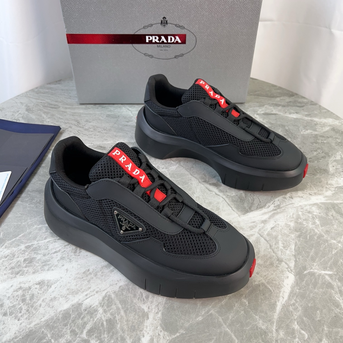 NO:498319,The latest model of P-home, silk cowhide, imported breathable mesh, breathable mesh, silk cowhide, original EVA outsole, iconic triangle logo, original packaging size: 35-45, casual shoes/sports shoes, sneakers, cowhide19860909P家最新款 面丝绸牛皮、进口透气网 里透气网布 垫丝绸牛皮 底原版EVA大底 标志性三角标、原版包装 size:35-45,休闲鞋/运动鞋,sneakers,cowhide,Women's Shoes