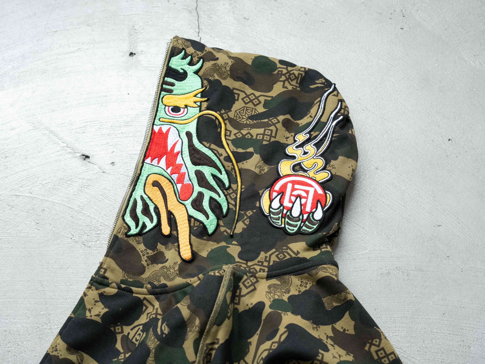 Abbigliamento Bape X CLOT SS25 Logo — photo 8
