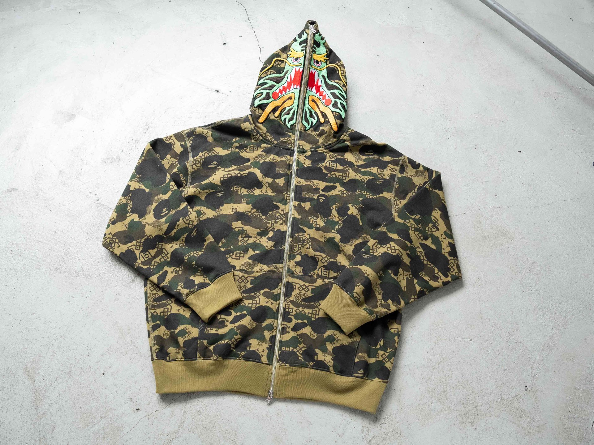 Abbigliamento Bape X CLOT SS25 Logo — photo 6