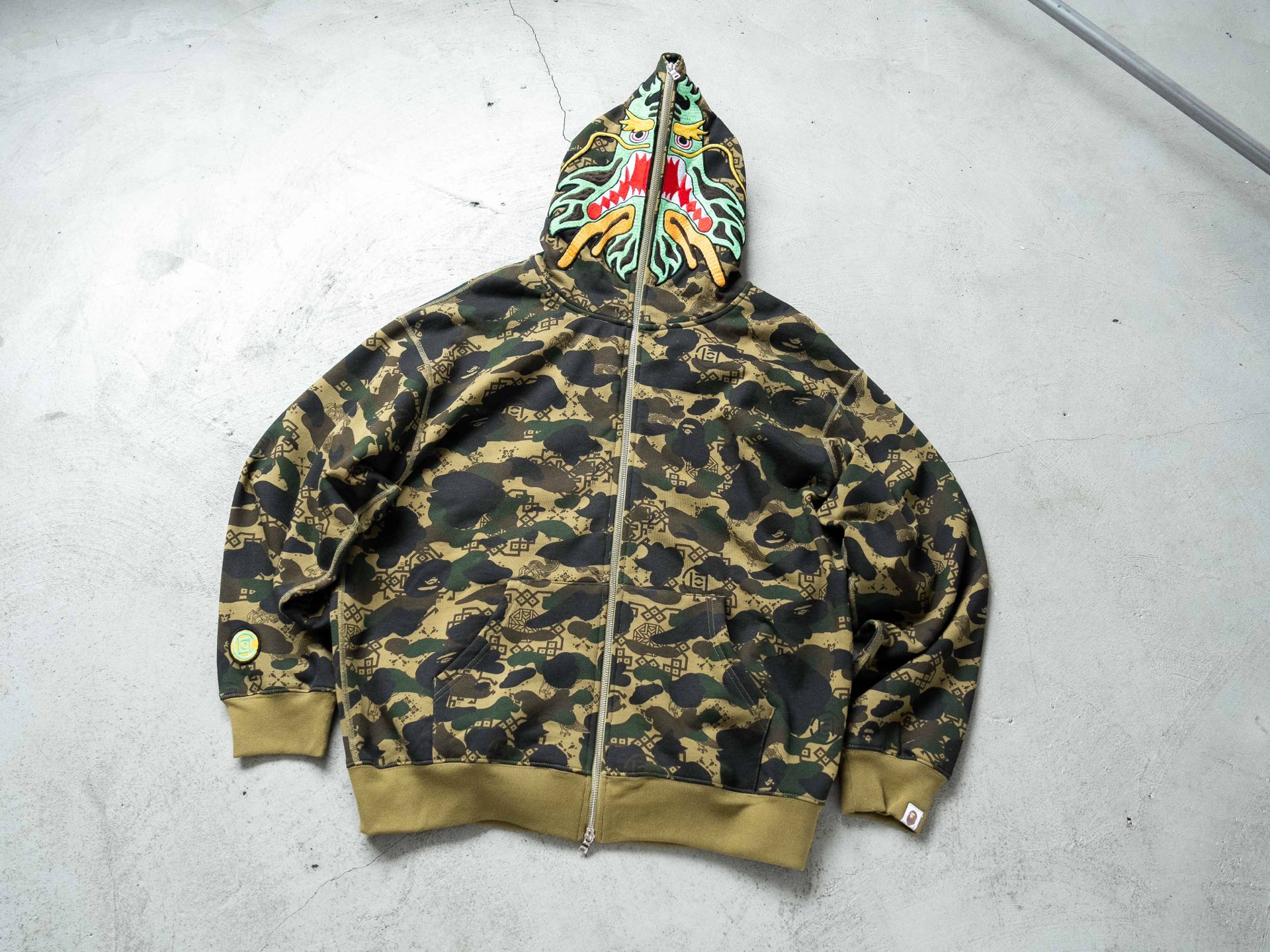 Abbigliamento Bape X CLOT SS25 Logo