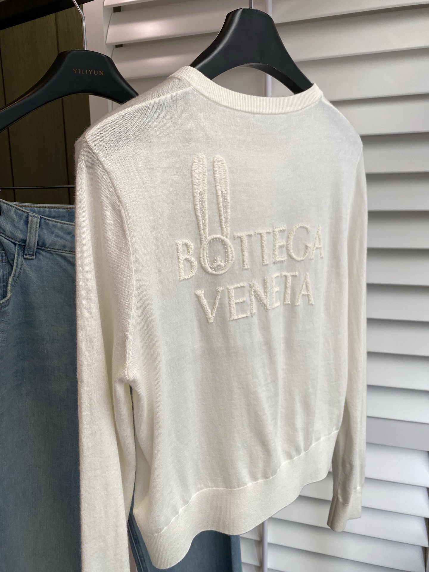 Hard-Core Female Suit with Heavy Embroidery for Spring and Summer Update - 图片 4