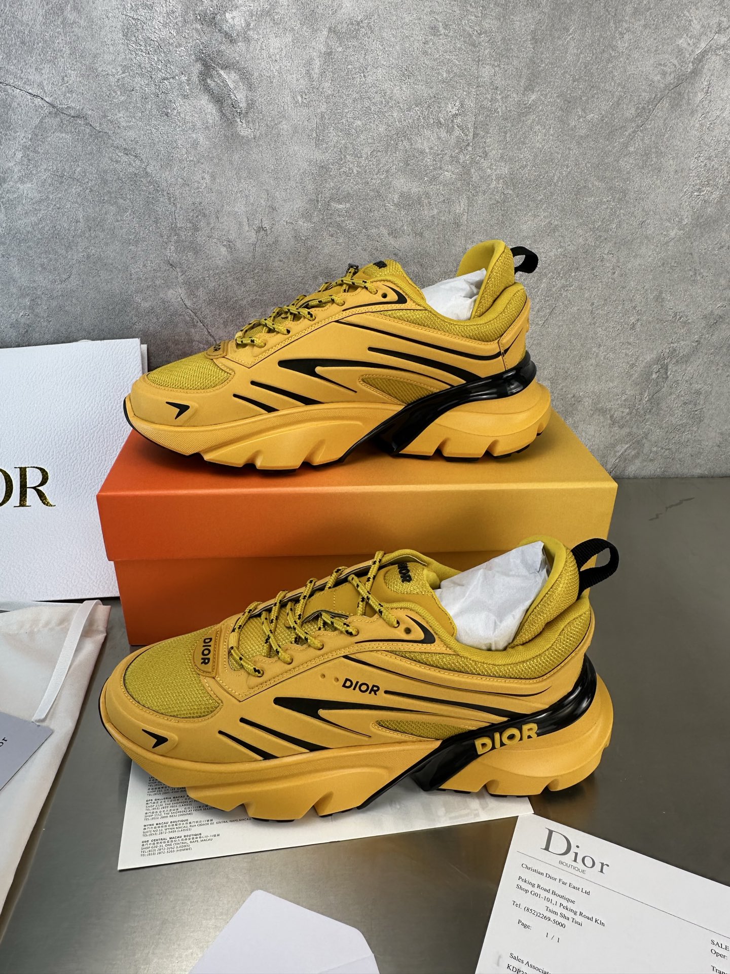 Dior B44 Blade Sneakers: Couple's Style, Inspired by Lewis Hamilton Collection 4 i1740152504170 8510 0 2