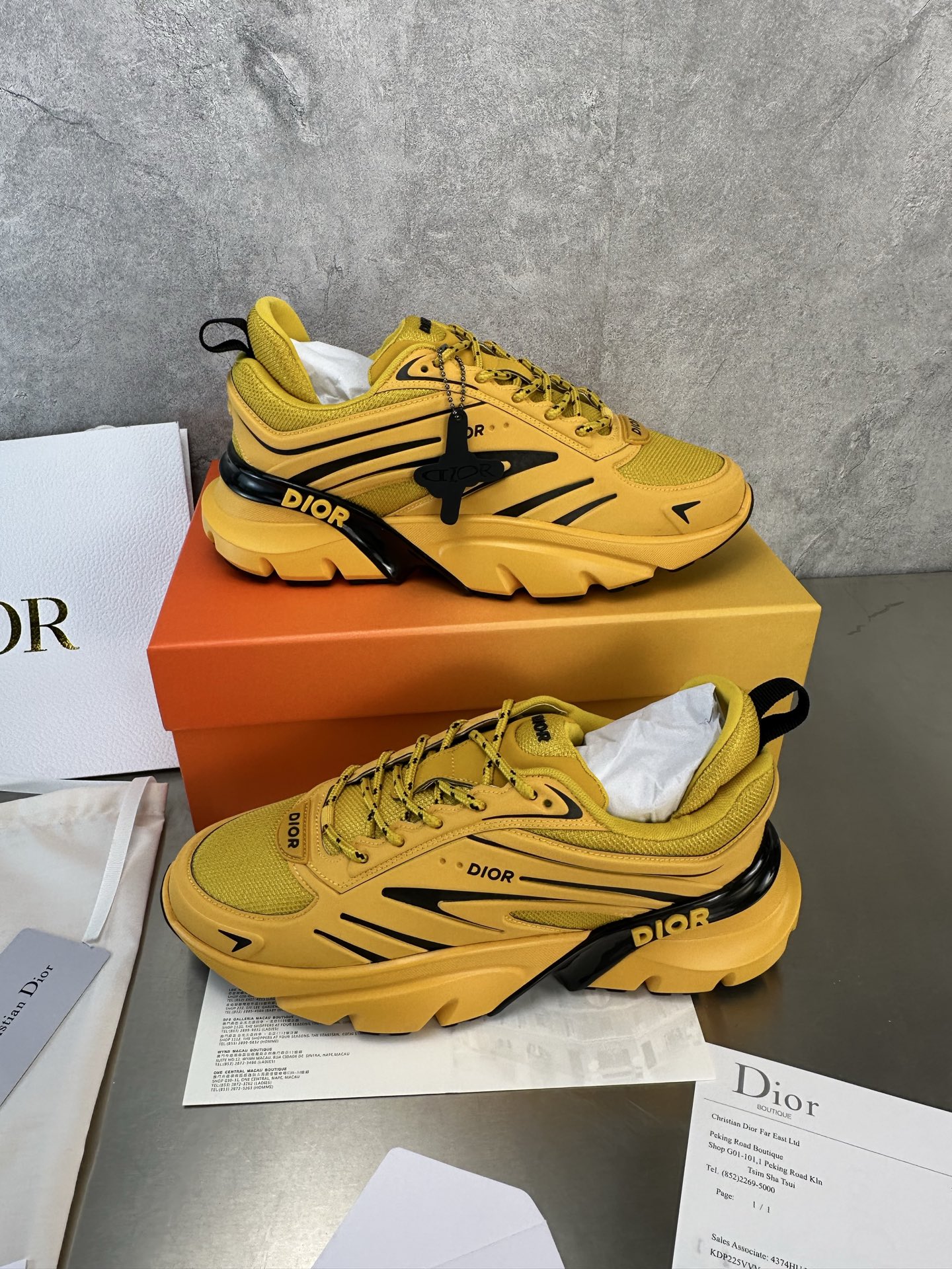 Dior B44 Blade Sneakers: Couple's Style, Inspired by Lewis Hamilton Collection 5 i1740152506062 1649 0 3