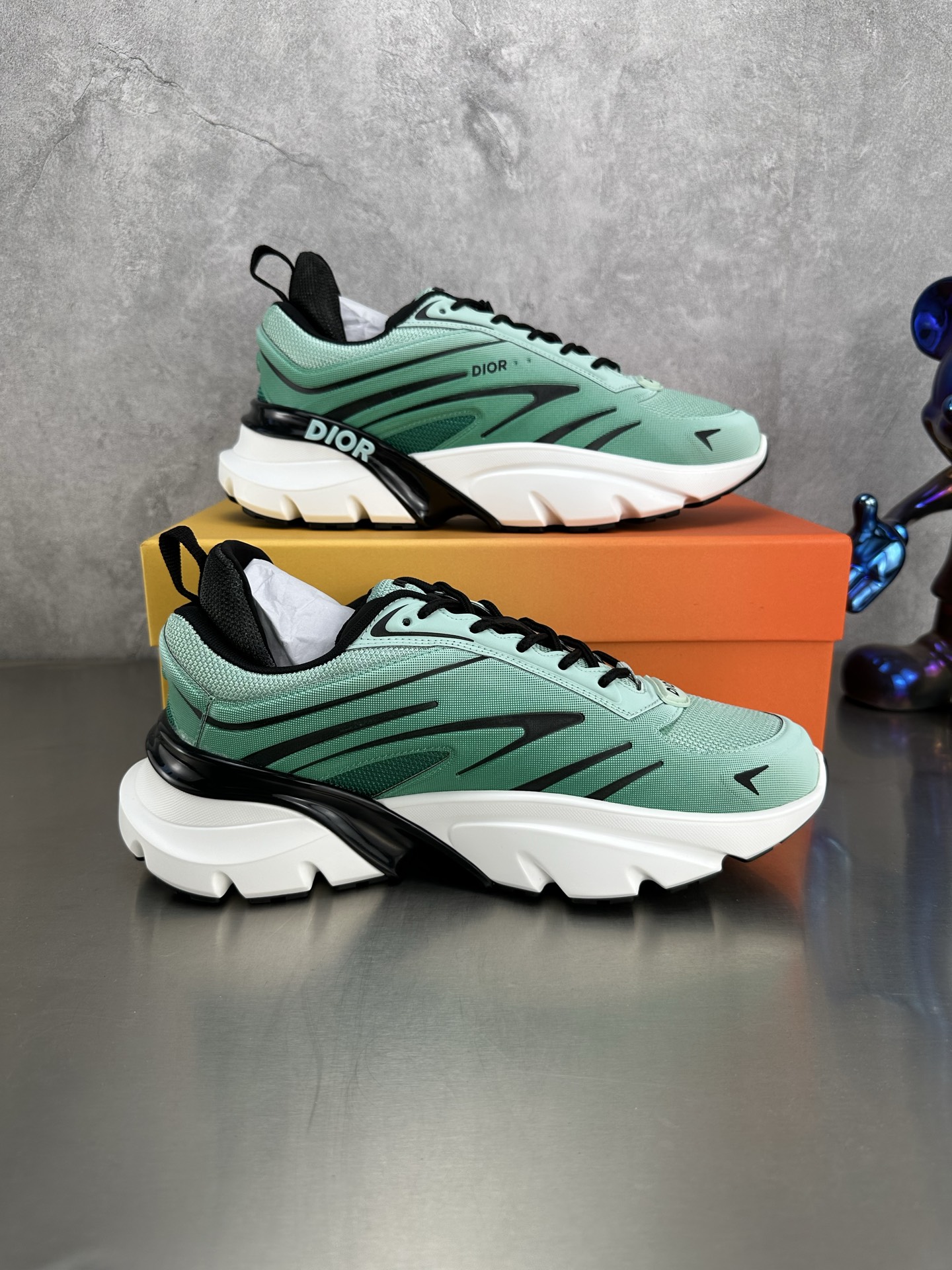 Dior B44 Blade Sneakers - Unisex, Sporty, and Retro-Futuristic Design 9 i1745220044834 1544 0 7