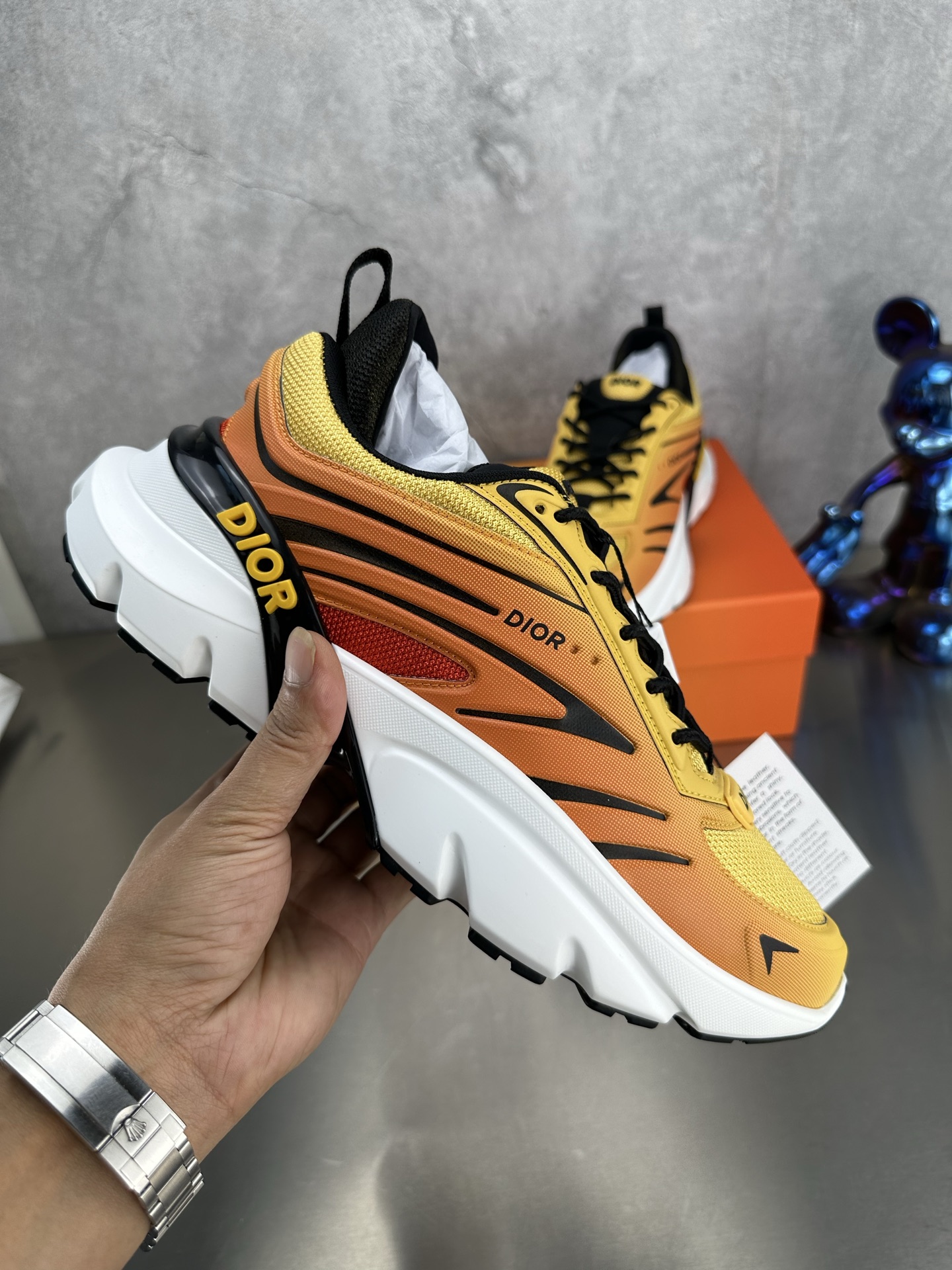 Dior B44 Blade Sneakers: 2000s-Inspired, Sporty, and Retro-Futuristic Design 3 i1745220105369 3745 0 1