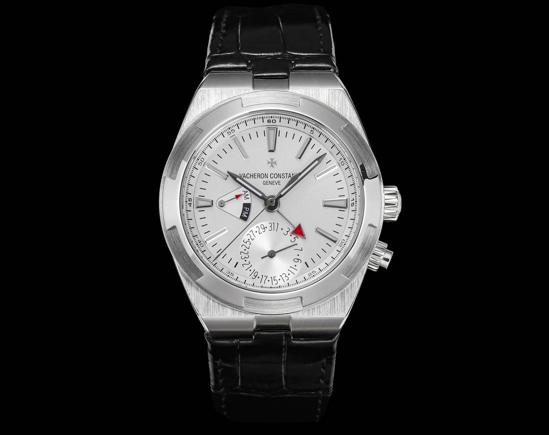 江家&mdash;&ldquo;继续&rdquo;纵横四海系列7920v/210A-B334等7900v家族款
功能：日期、双时区、时间
机芯：复刻自动机械5110DT机芯
材质：采用904L精钢打造再次成为焦点
尺寸：41mm
表带：快拆钢头，更换简单
所谓上得了厅堂，下得了厨房，守得住寂寞，创得了辉煌。多色盘选，并有三种不同风格完美搭配（钢带百搭）（牛皮可正装）（橡胶带运动）