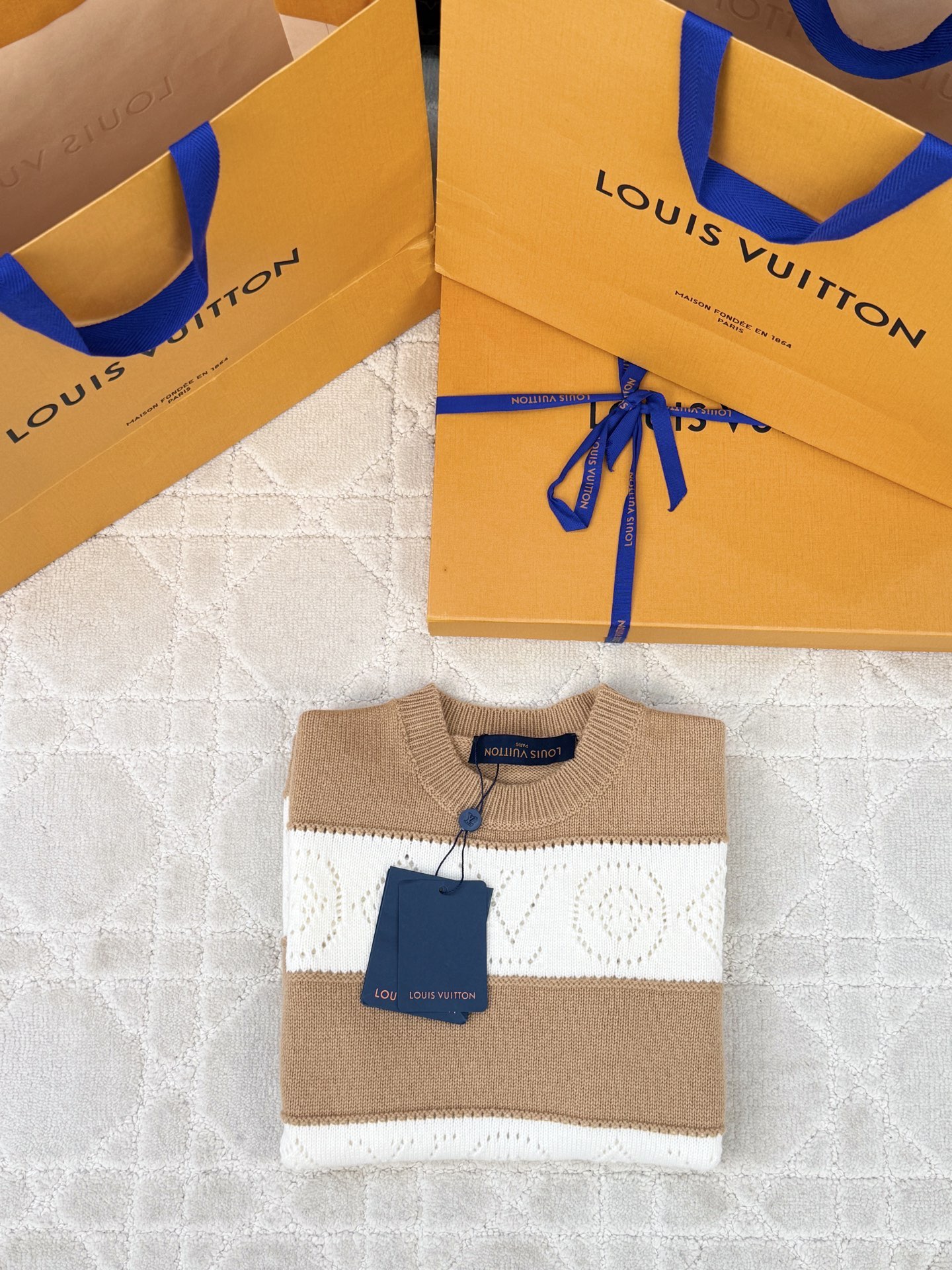 루이비통 여성 반팔 136535 Louis Vuitton T Shirt 썸네일 이미지