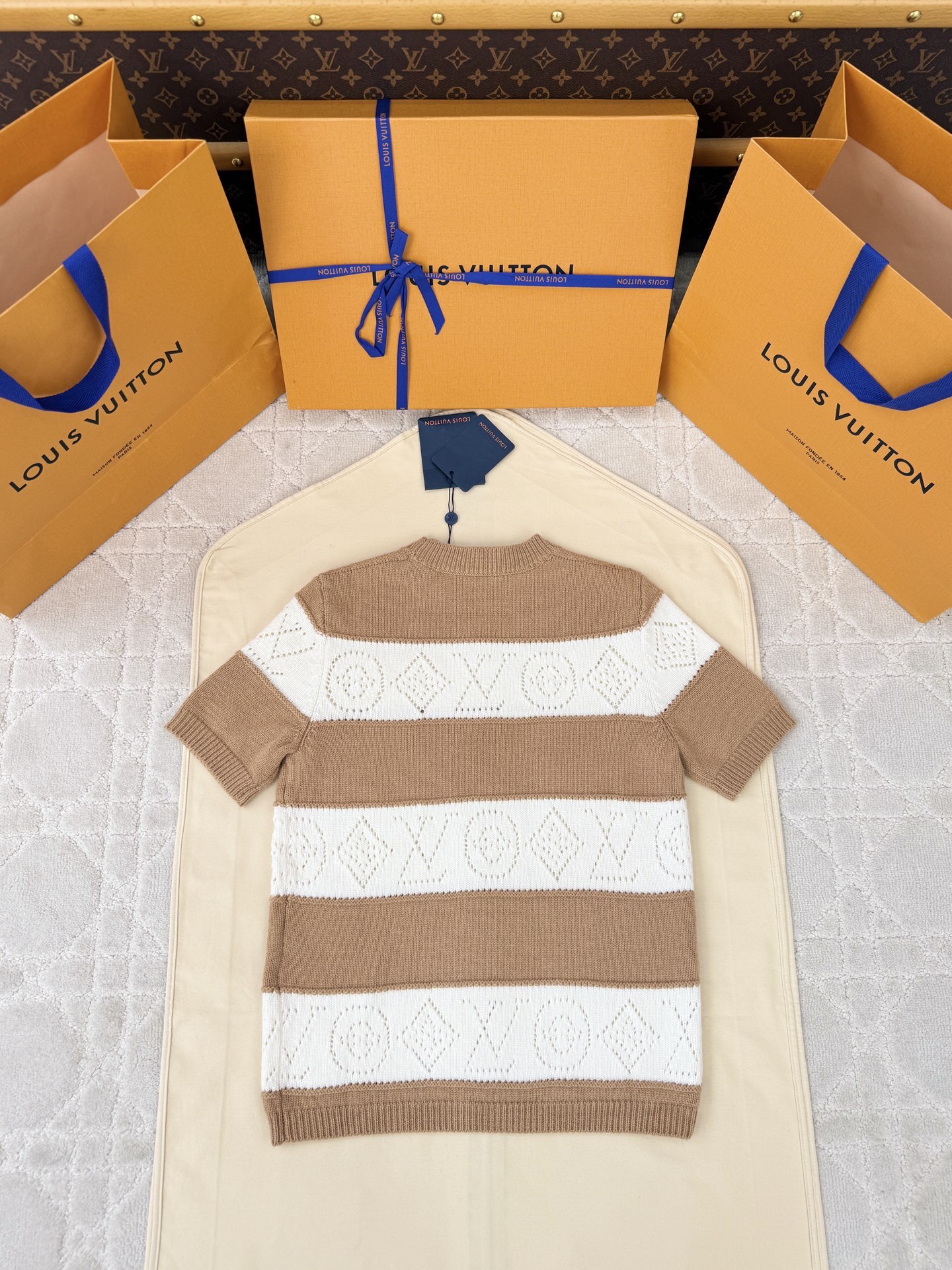 루이비통 여성 반팔 136535 Louis Vuitton T Shirt 썸네일 이미지