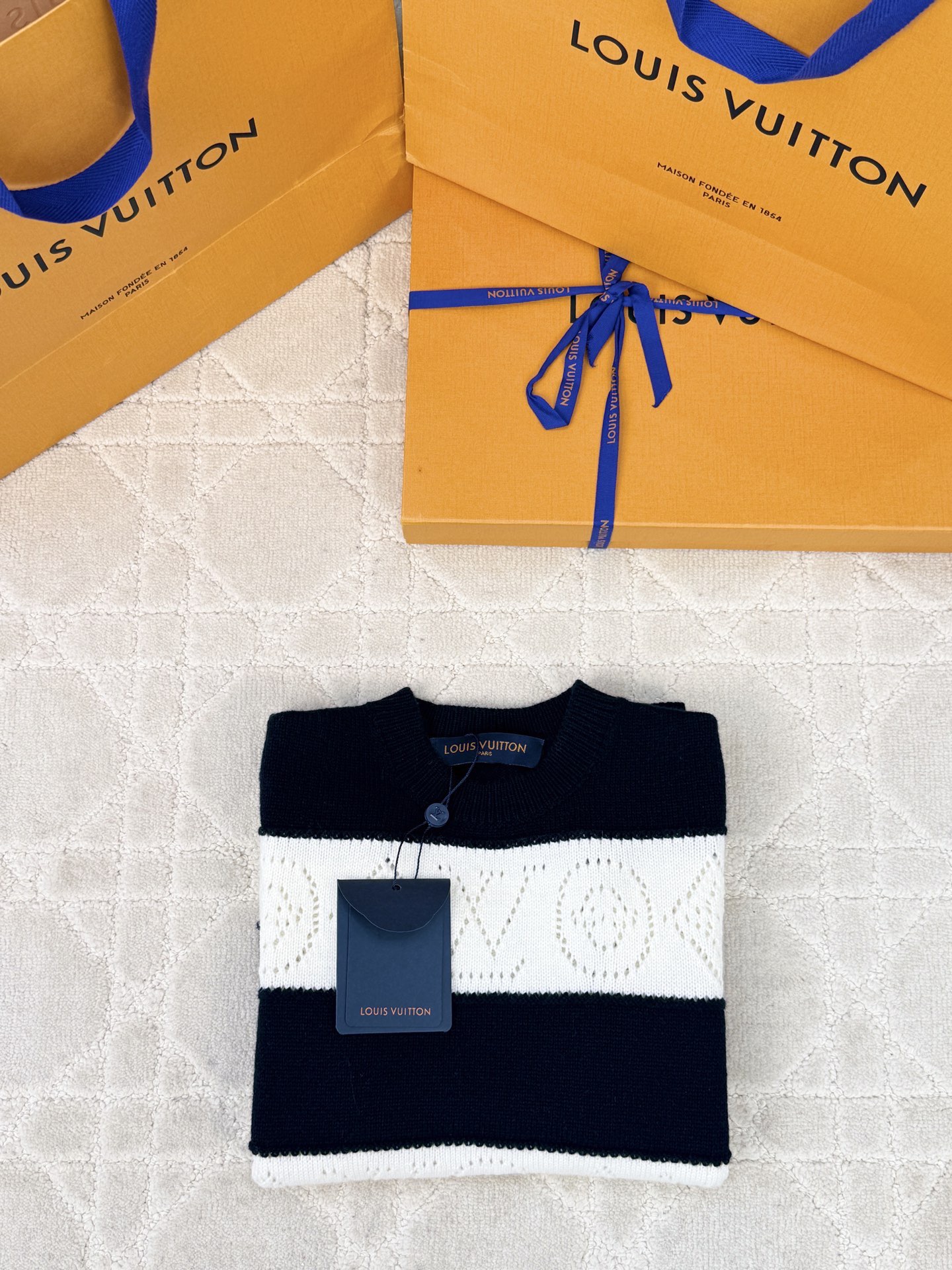루이비통 여성 반팔 136534 Louis Vuitton T Shirt 썸네일 이미지