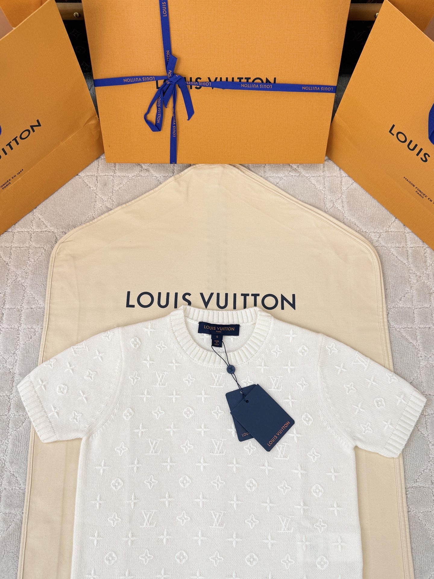 루이비통 여성 반팔 136533 Louis Vuitton T Shirt 썸네일 이미지
