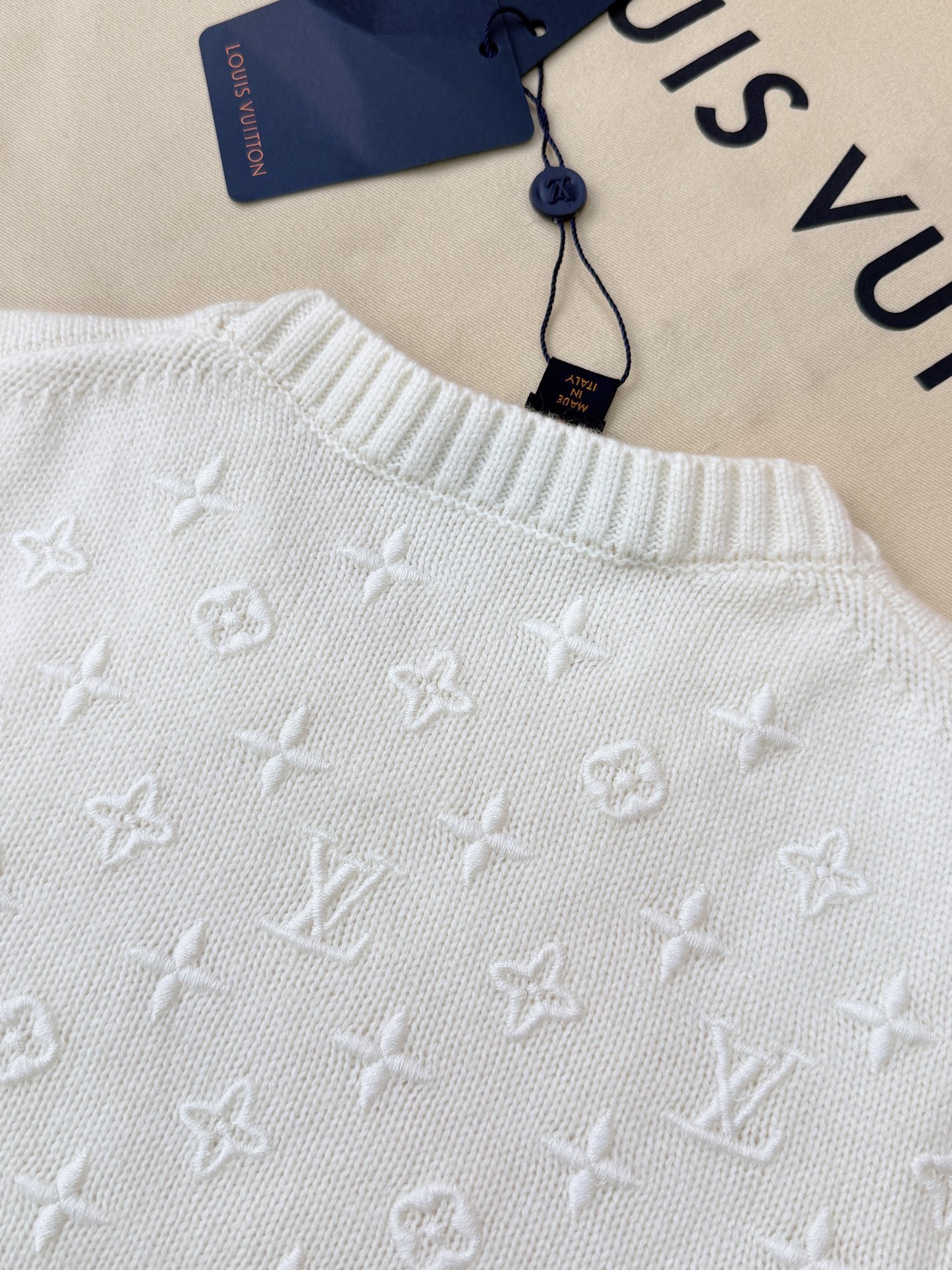루이비통 여성 반팔 136533 Louis Vuitton T Shirt 썸네일 이미지