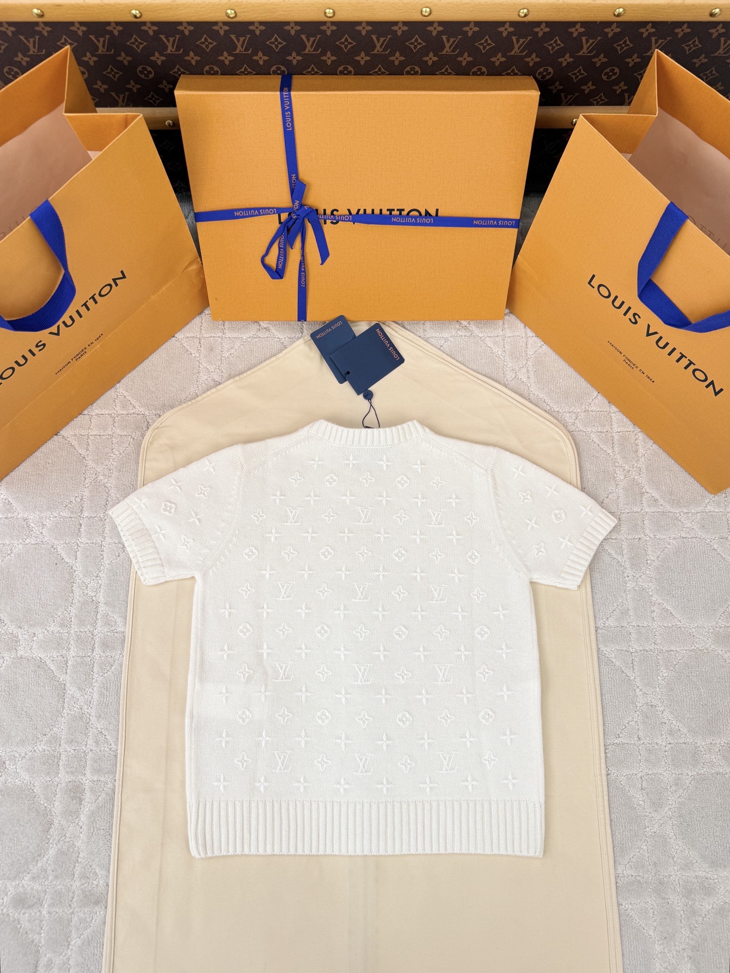 루이비통 여성 반팔 136533 Louis Vuitton T Shirt 썸네일 이미지