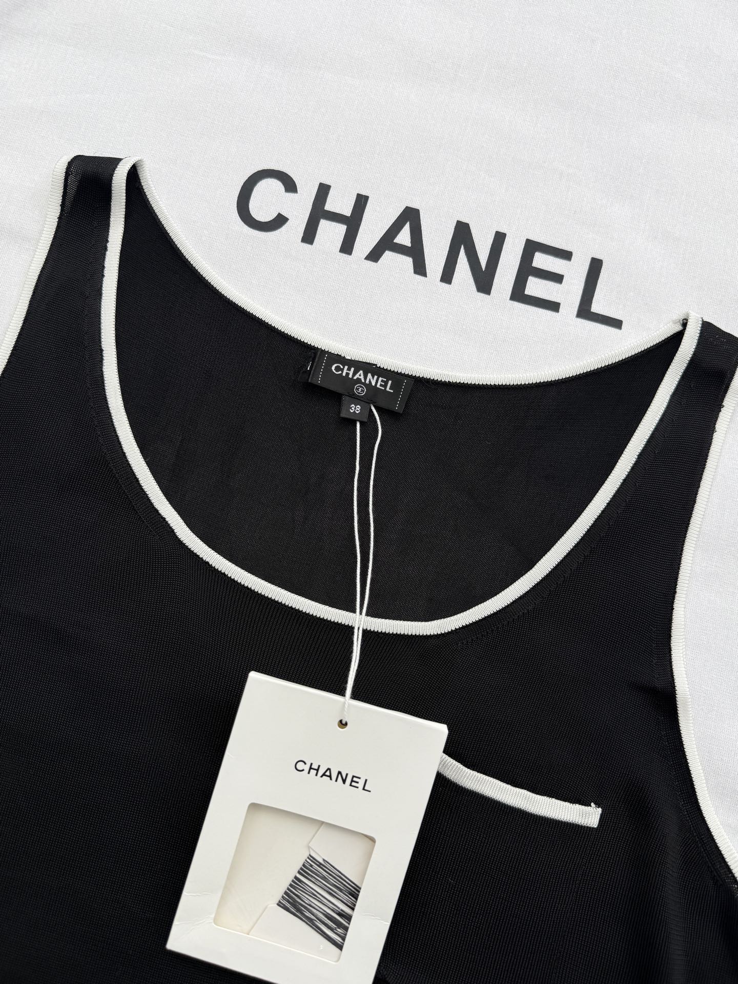 샤넬 여성 반팔 136529 Chanel T Shirt 썸네일 이미지