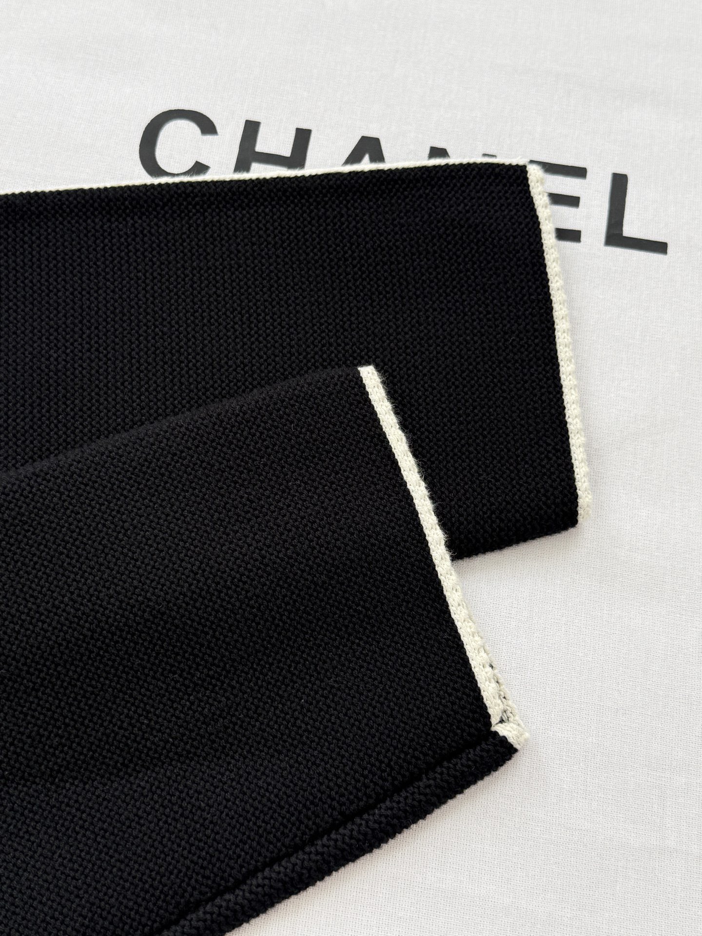 샤넬 여성 가디건 136523 Chanel Cardigan 썸네일 이미지