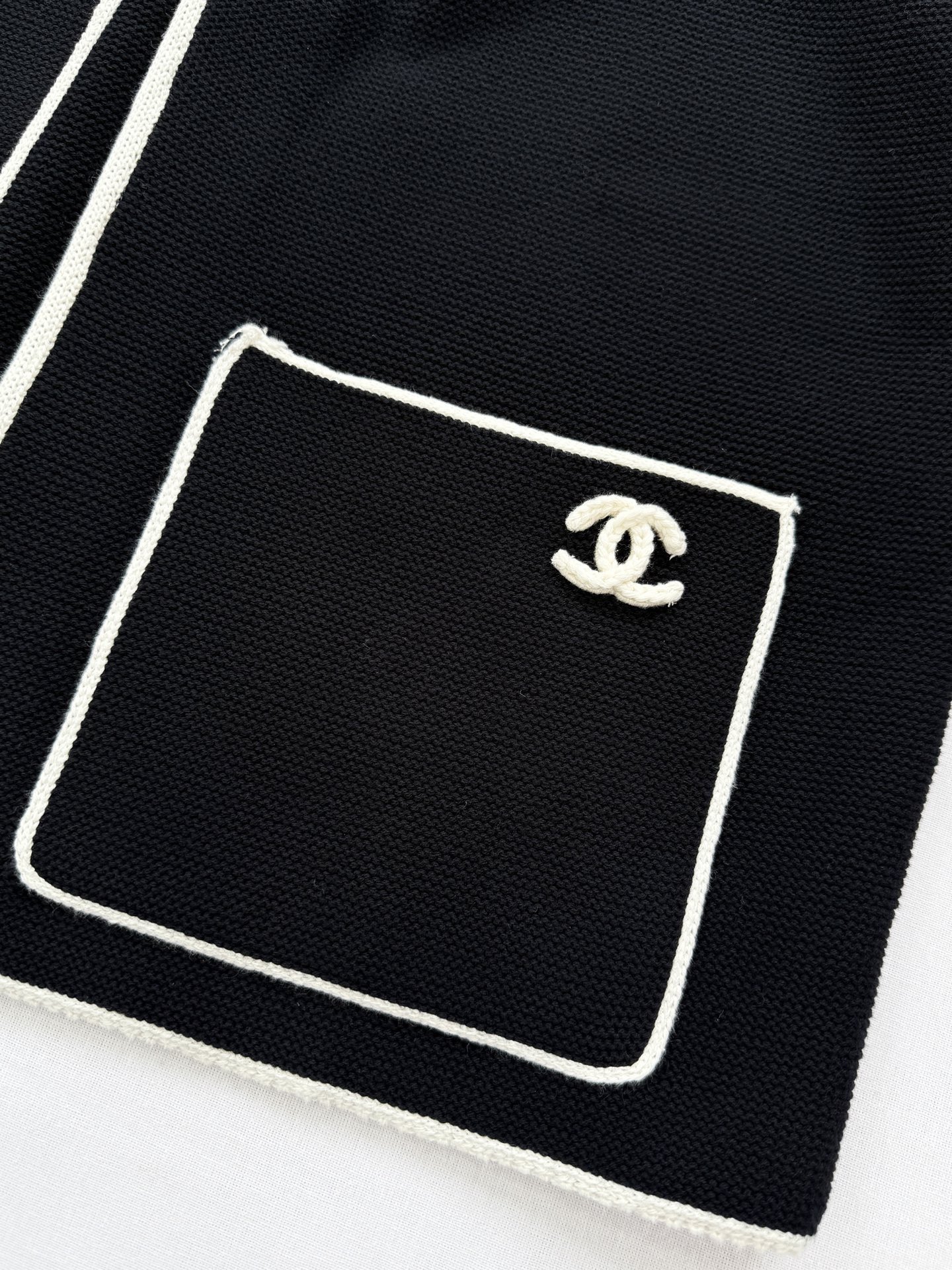 샤넬 여성 가디건 136523 Chanel Cardigan 썸네일 이미지