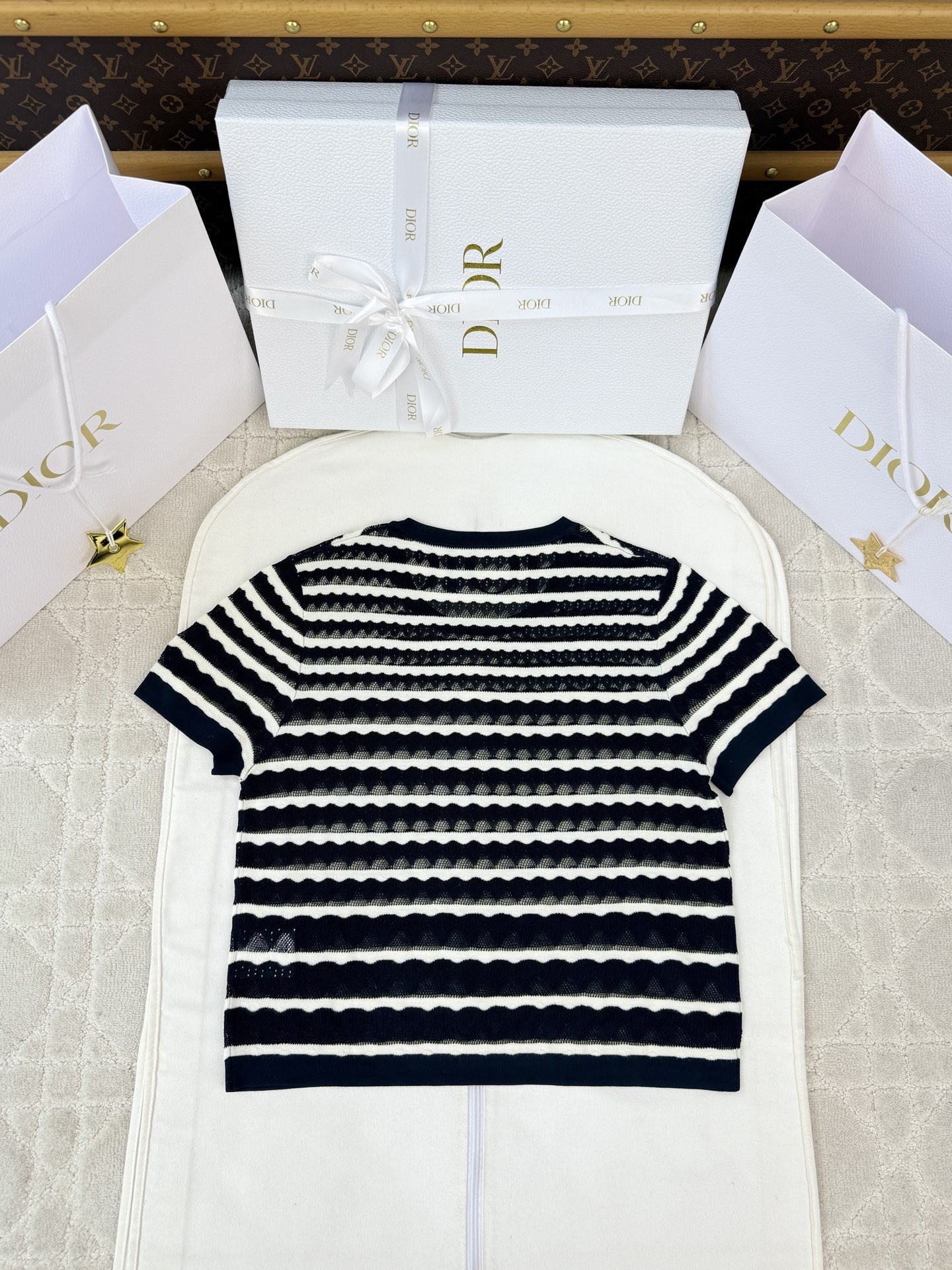 디올 여성 반팔 136522 Dior T Shirt 썸네일 이미지