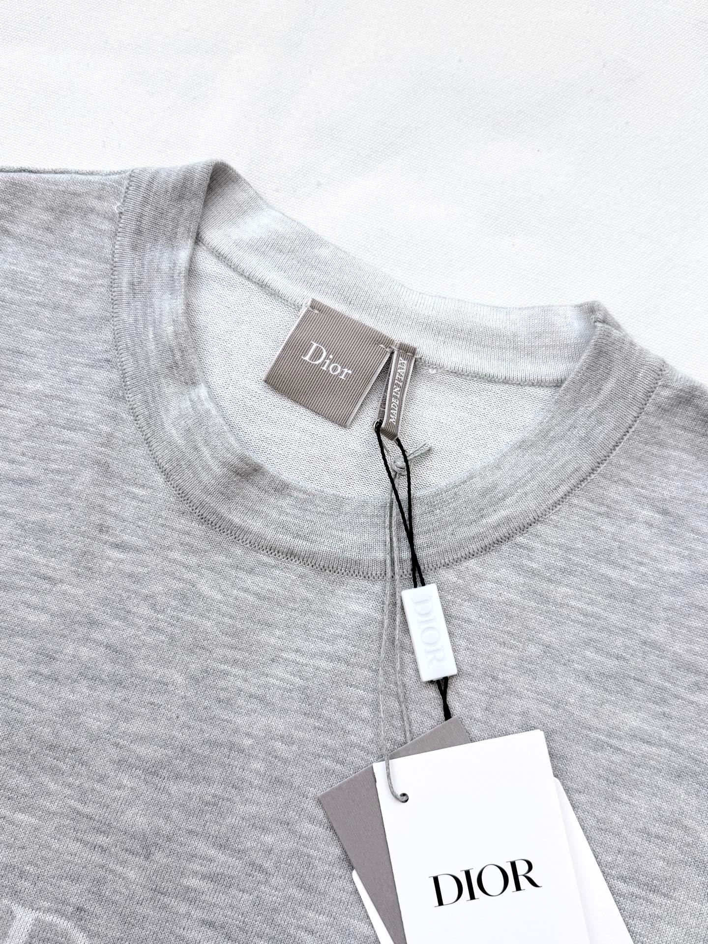 디올 남성 반팔 132958 Dior T Shirt 썸네일 이미지