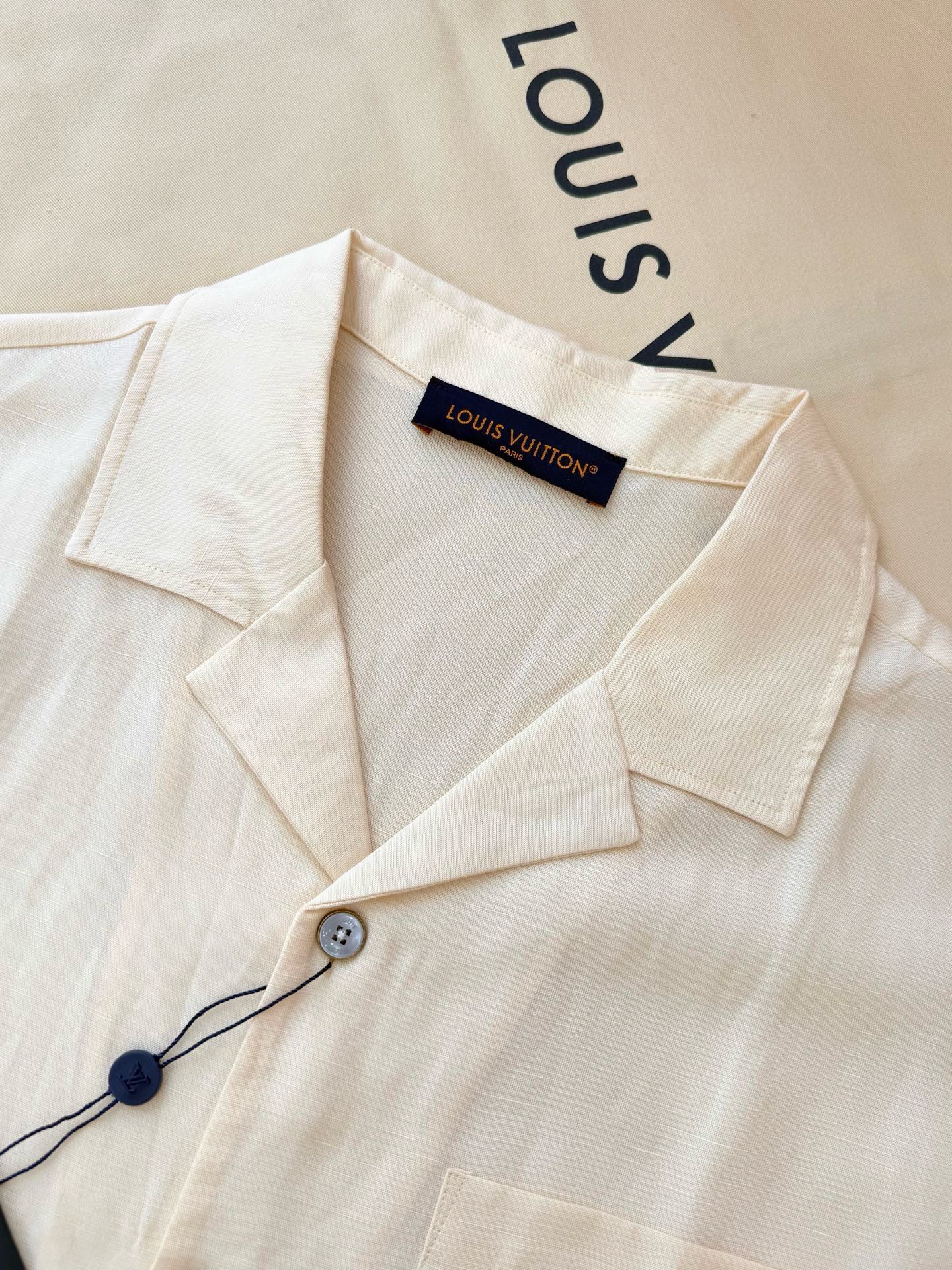 루이비통 남성 반팔 132961 Louis Vuitton T Shirt 썸네일 이미지