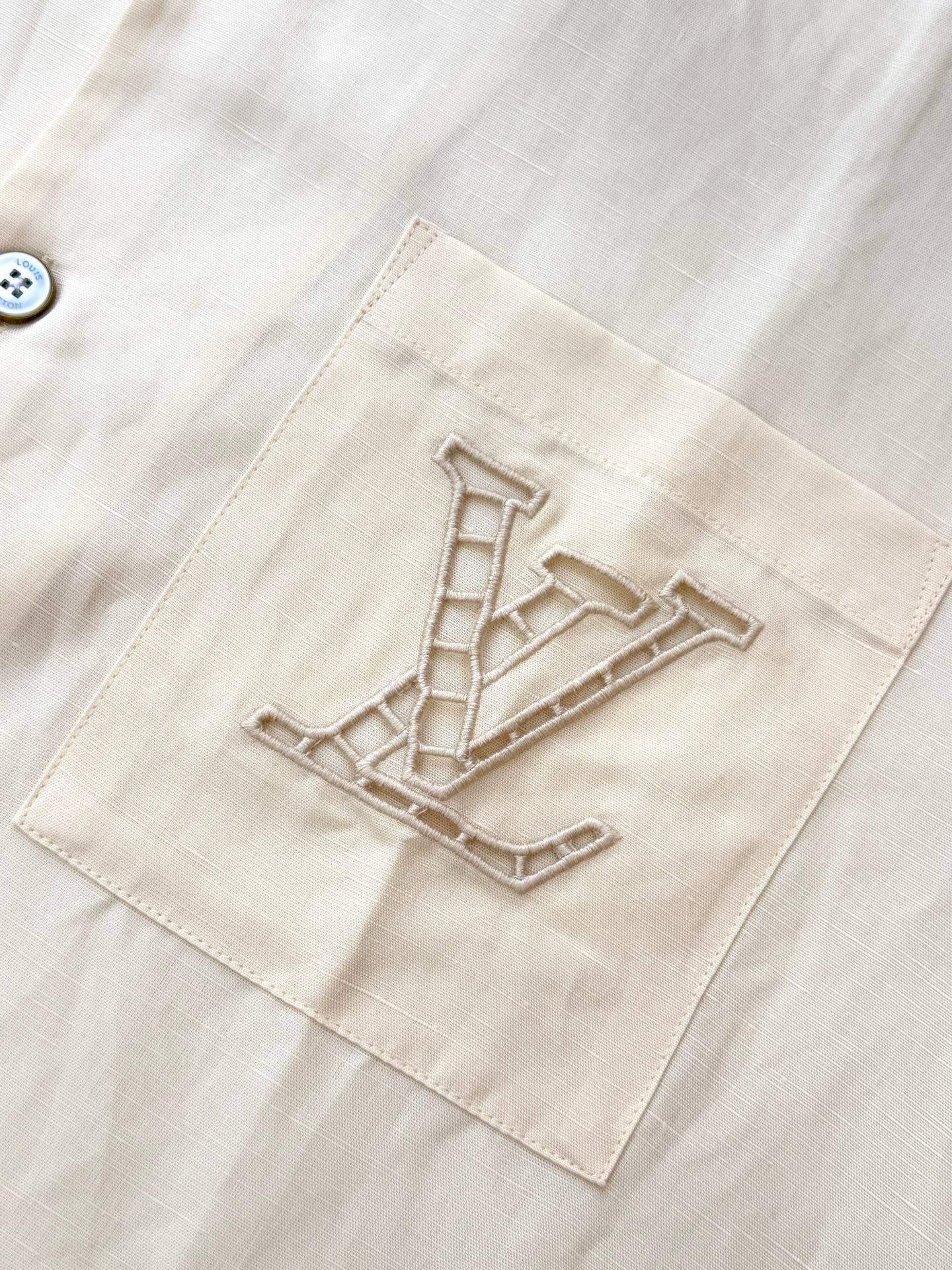 루이비통 남성 반팔 132961 Louis Vuitton T Shirt 썸네일 이미지