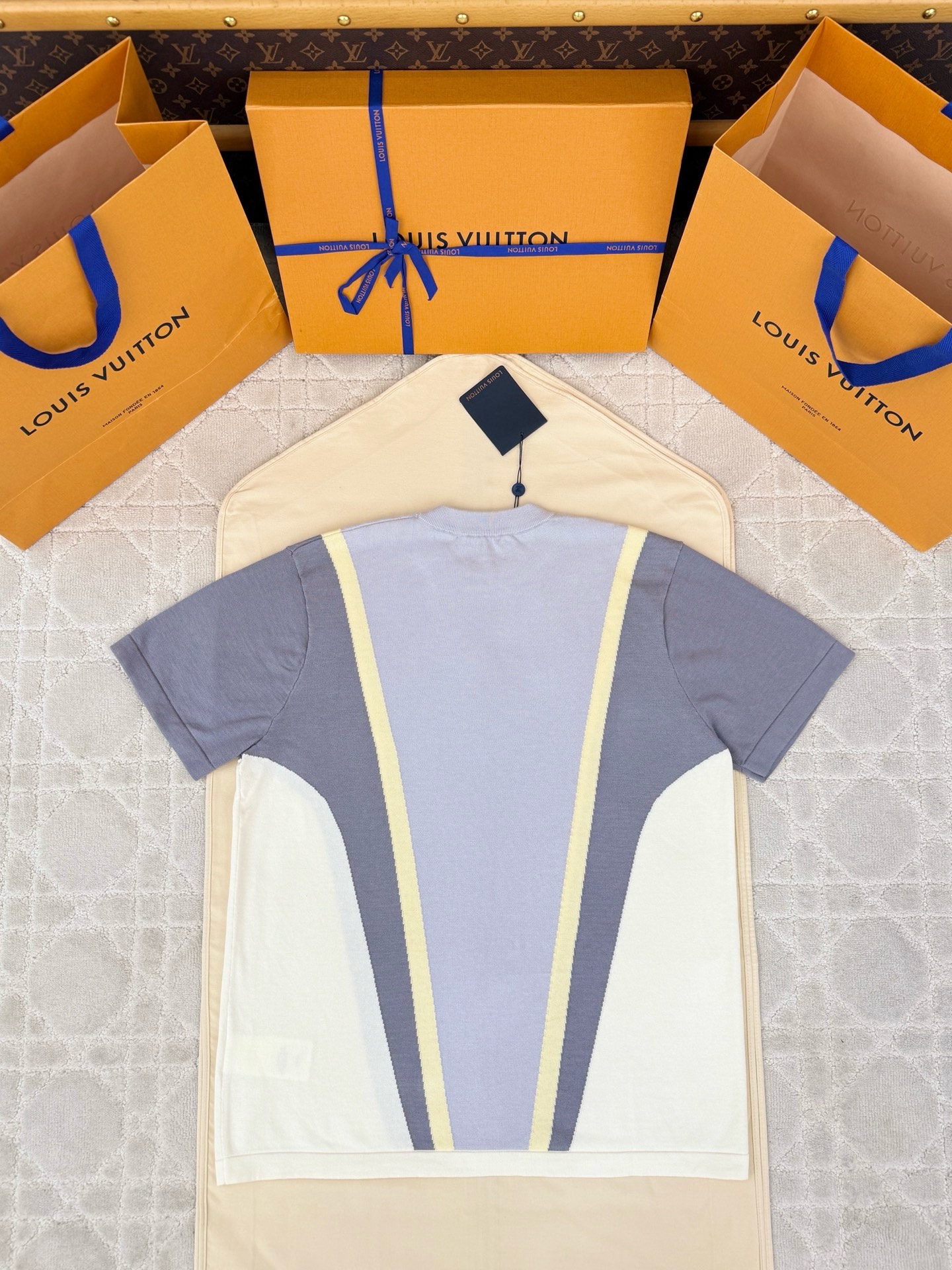 루이비통 남성 반팔 132960 Louis Vuitton T Shirt 썸네일 이미지