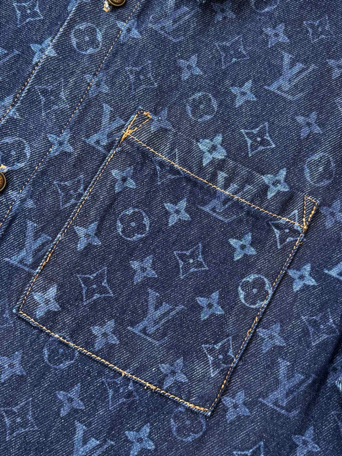 루이비통 남성 반팔 132913 Louis Vuitton T Shirt 썸네일 이미지
