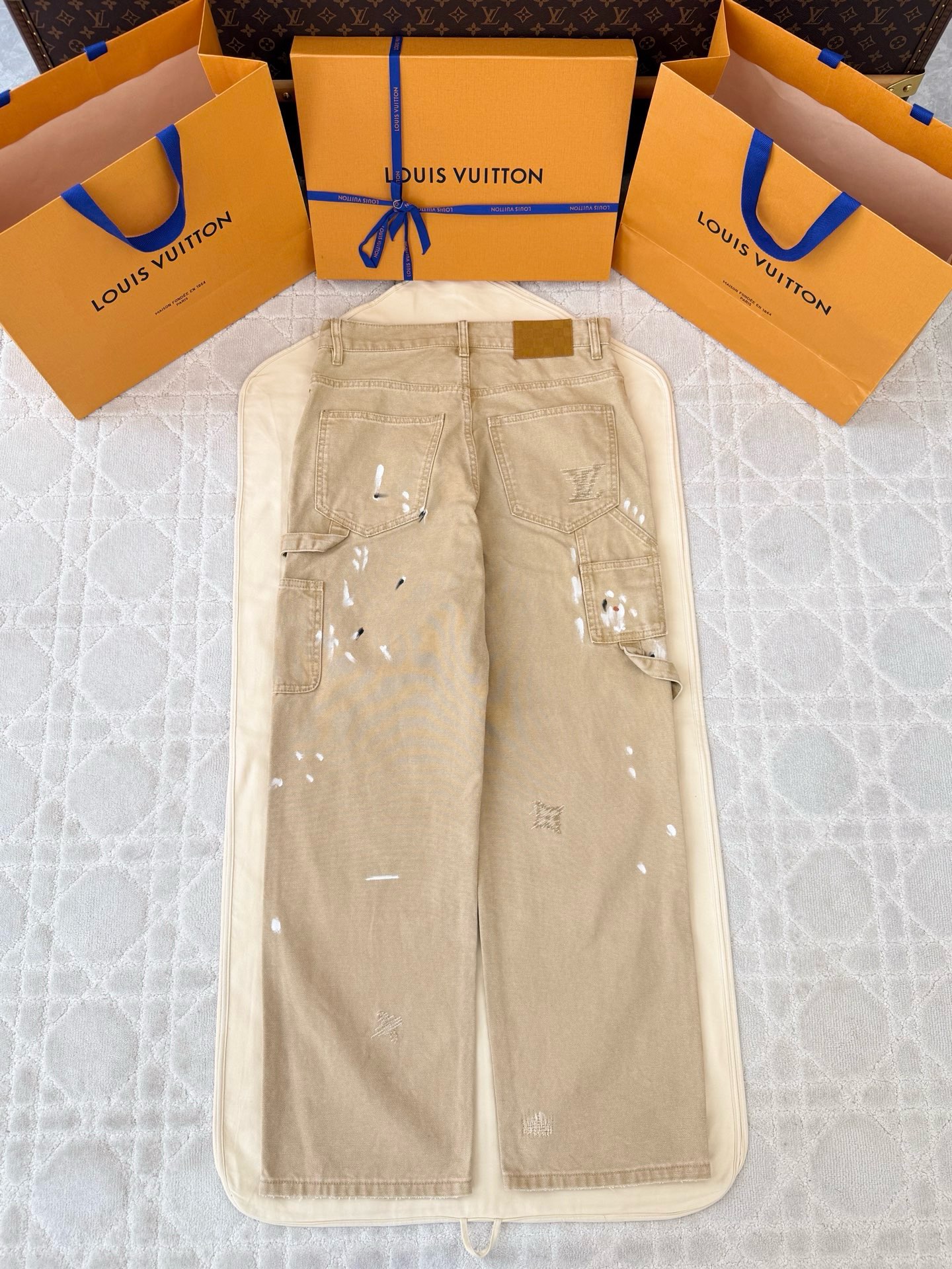 루이비통 26SS 남성 바지 132910 Louis Vuitton Pants 썸네일 이미지