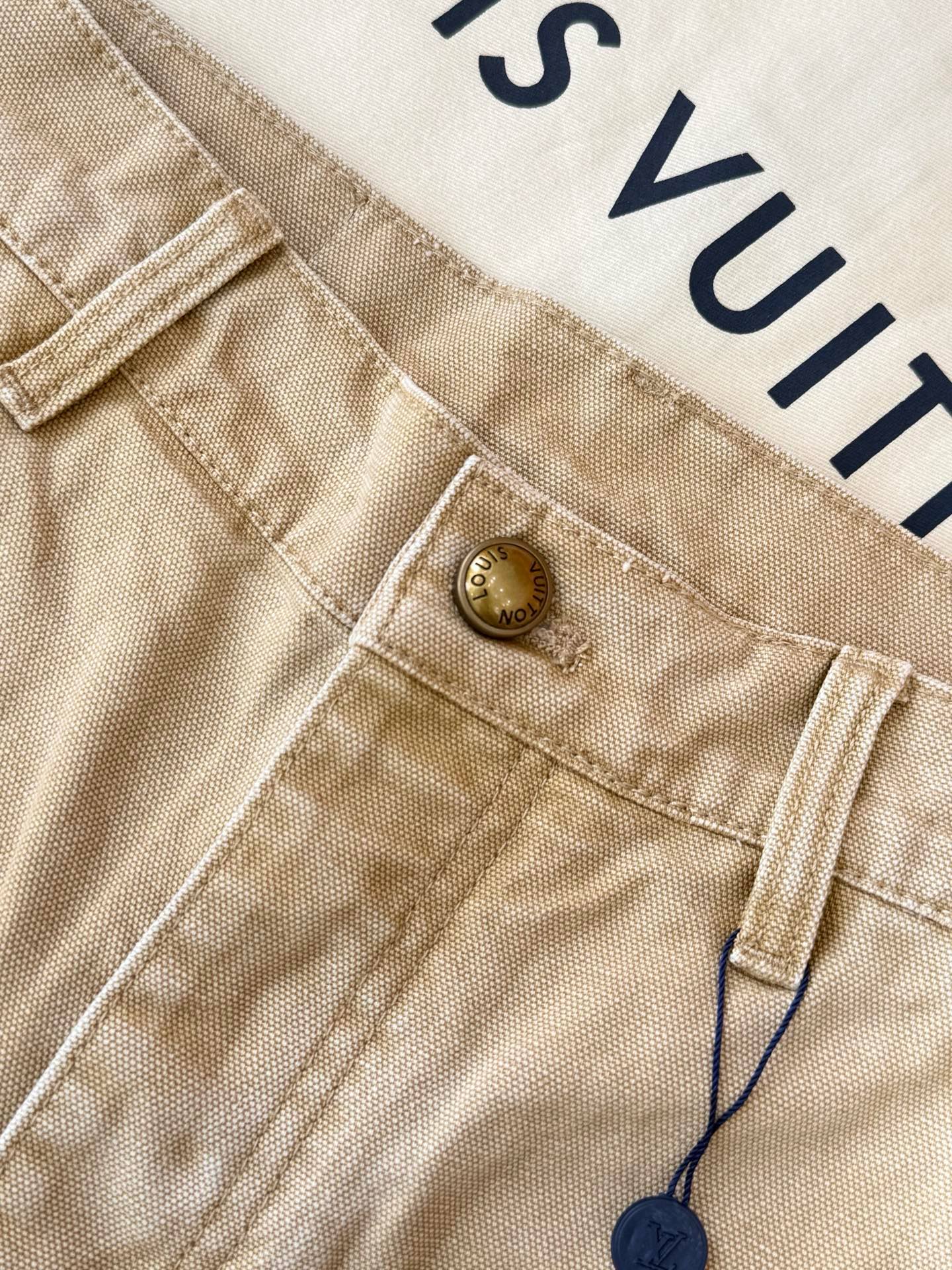 루이비통 26SS 남성 바지 132910 Louis Vuitton Pants 썸네일 이미지