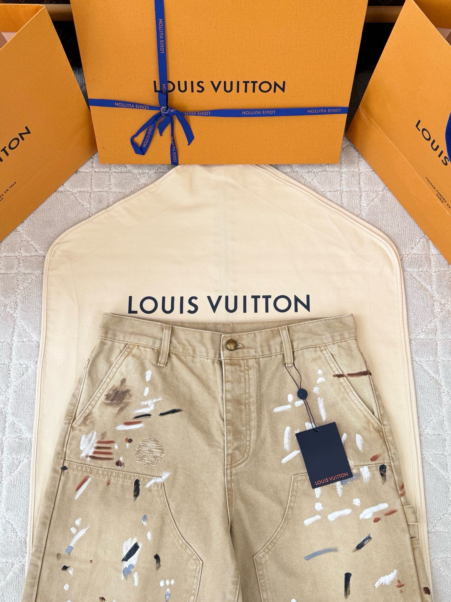루이비통 26SS 남성 반바지 132909 Louis Vuitton Shorts 썸네일 이미지