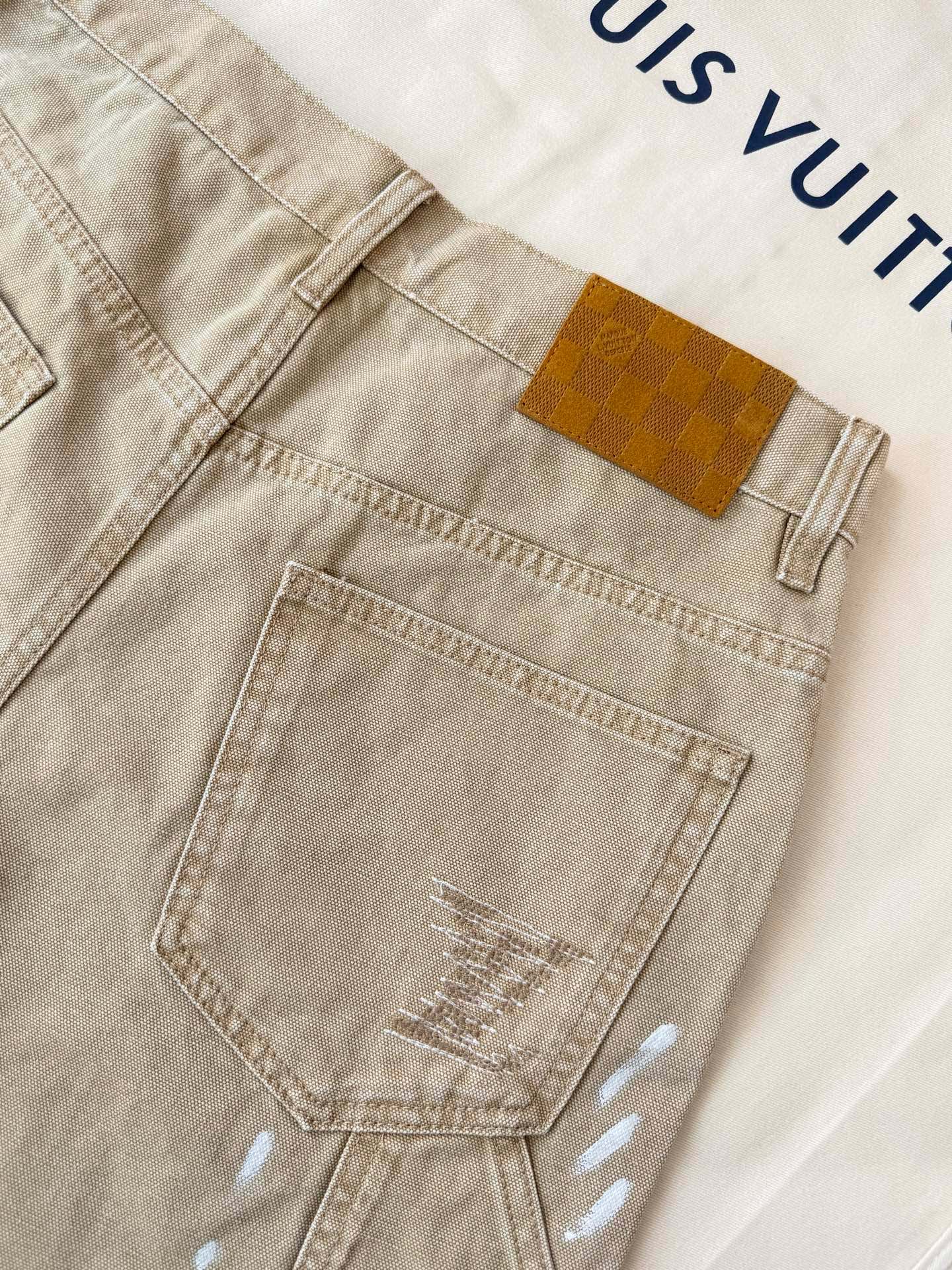 루이비통 26SS 남성 반바지 132909 Louis Vuitton Shorts 썸네일 이미지