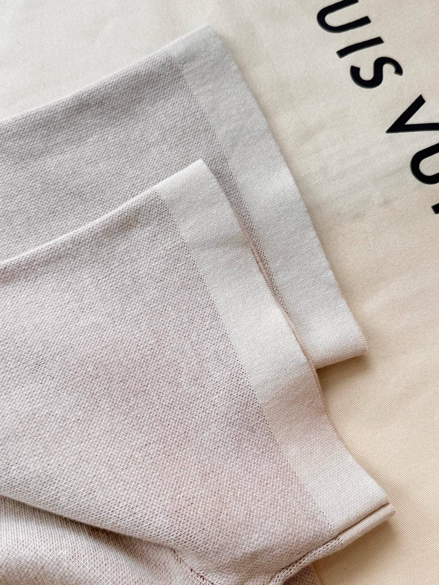 루이비통 남성 반팔 132911 Louis Vuitton T Shirt 썸네일 이미지