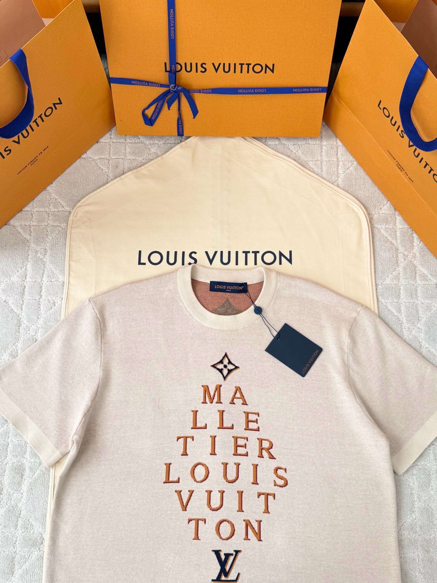 루이비통 남성 반팔 132911 Louis Vuitton T Shirt 썸네일 이미지