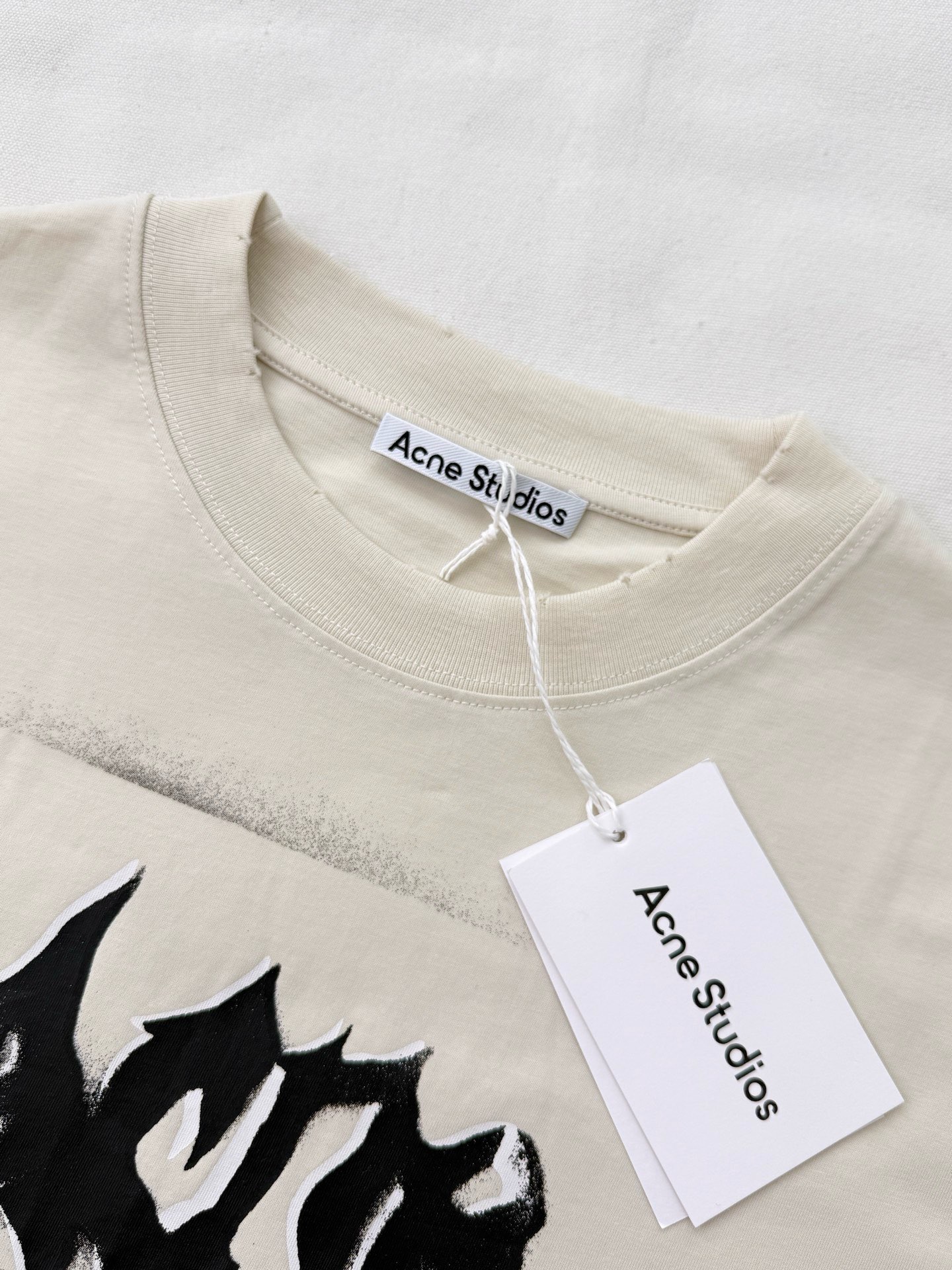 아크네스튜디오 여성 반팔 142720 Acne Studios T Shirt 상세 이미지 4