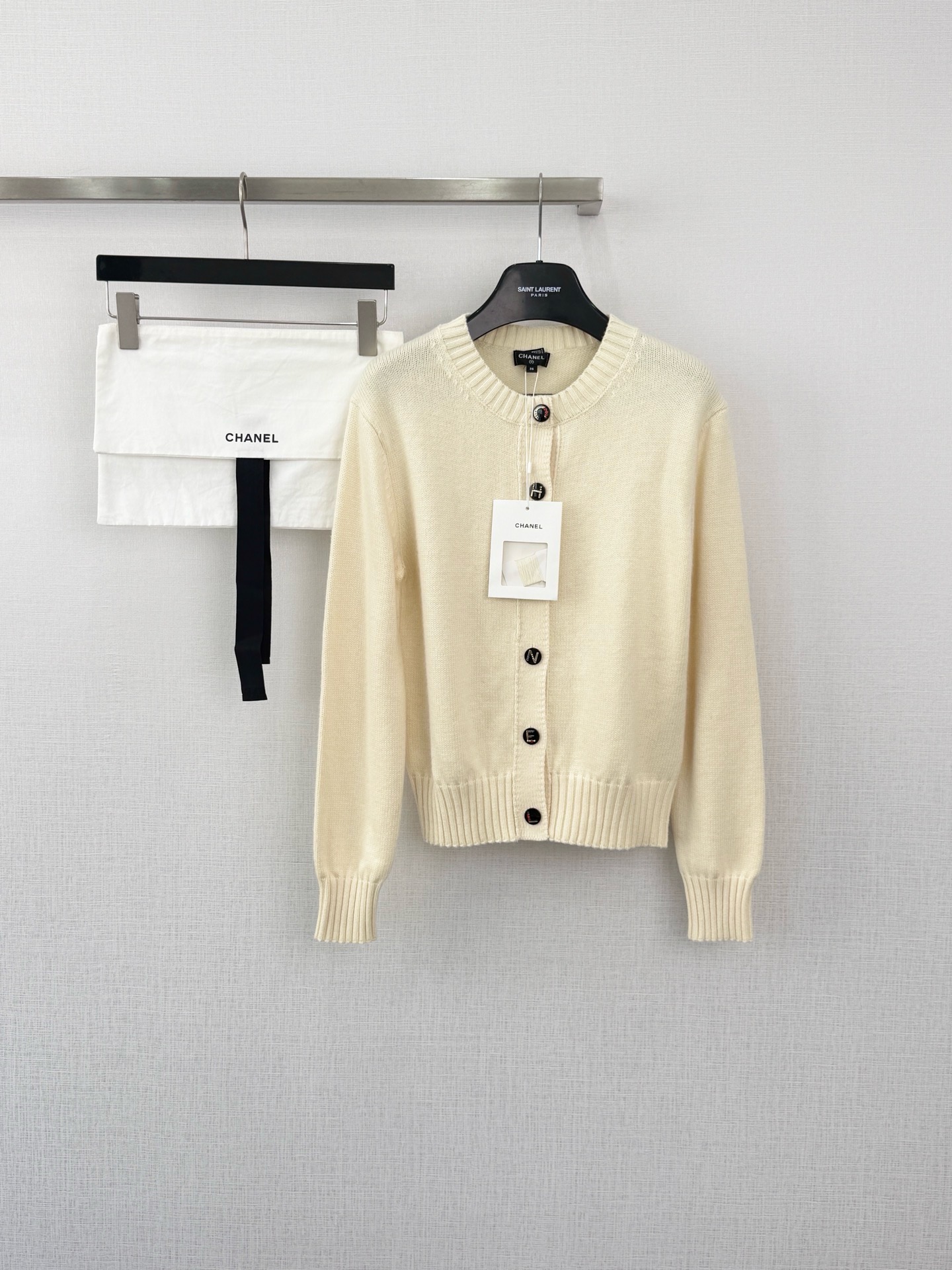 샤넬 여성 가디건 142697 Chanel Cardigan