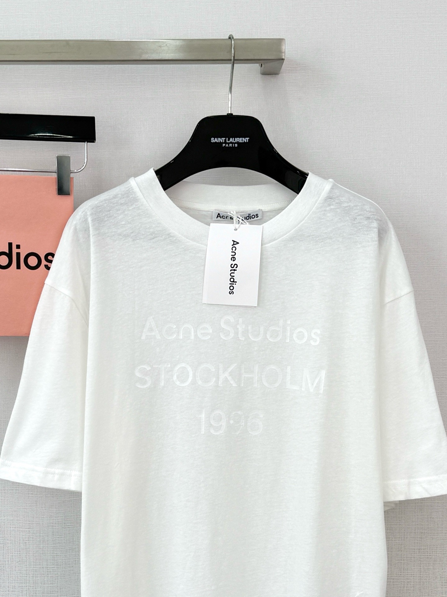 아크네스튜디오 여성 반팔 154944 Acne Studios T Shirt 상세 이미지 3