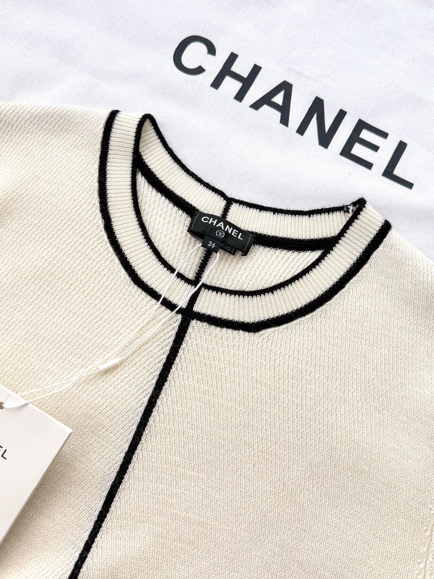 샤넬 여성 반팔 154928 Chanel T Shirt 상세 이미지 4