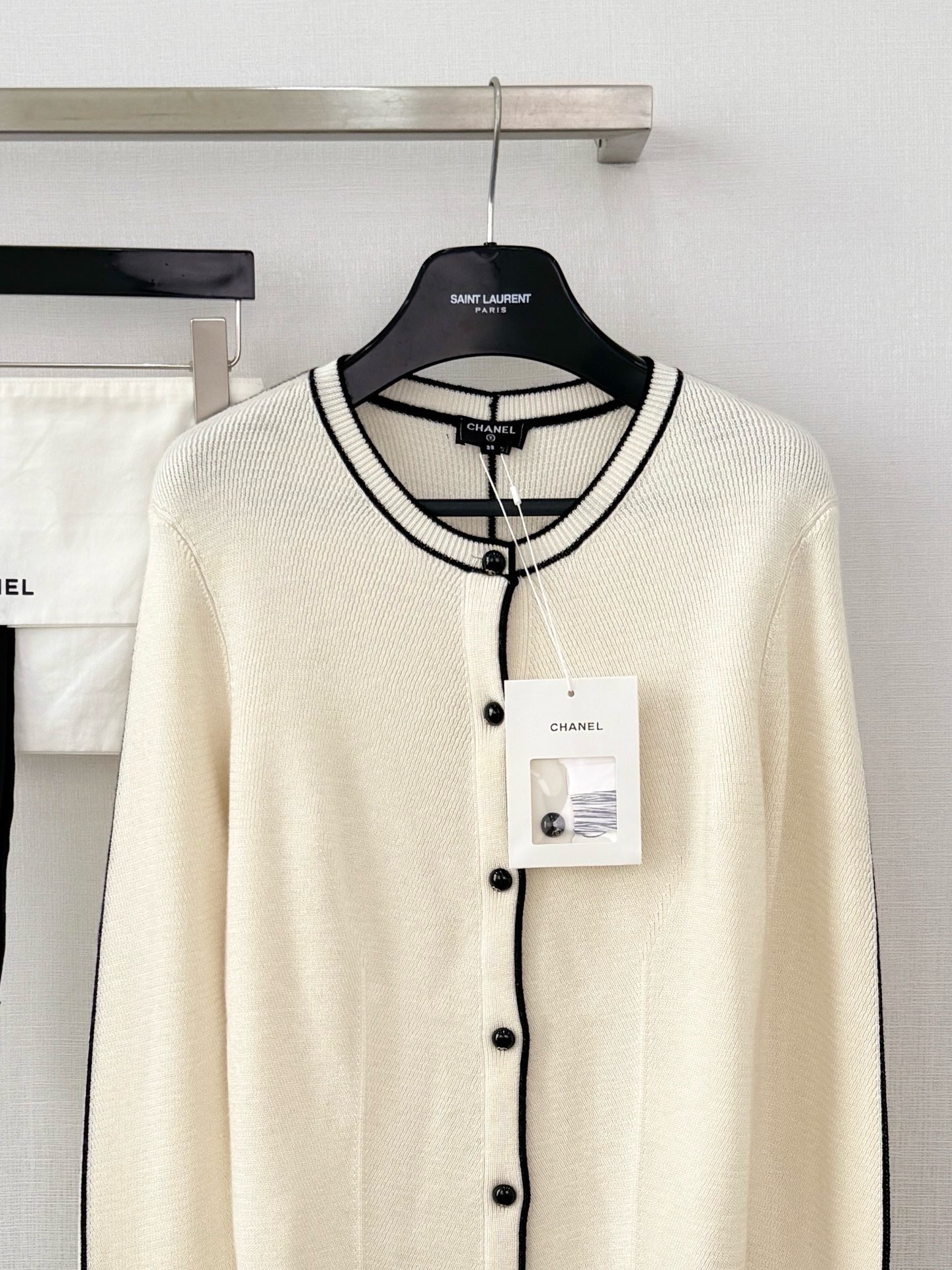 샤넬 여성 가디건 154932 Chanel Cardigan 상세 이미지 3