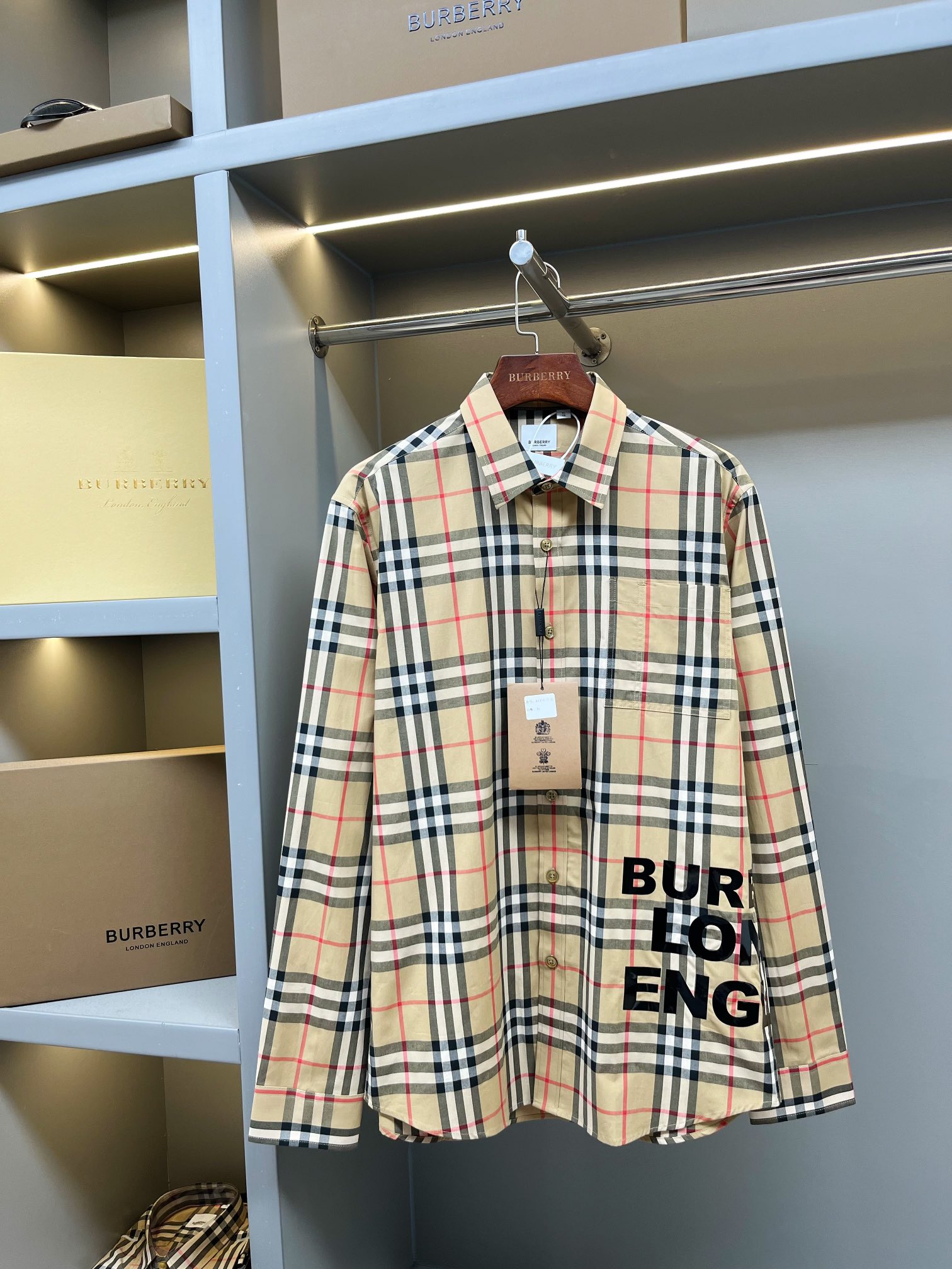 🅱️ Camisa clásica de manga larga de algodón a cuadros con logo BUR estampado, beige archivo, ¡clásico otra vez! ¡Se ac…