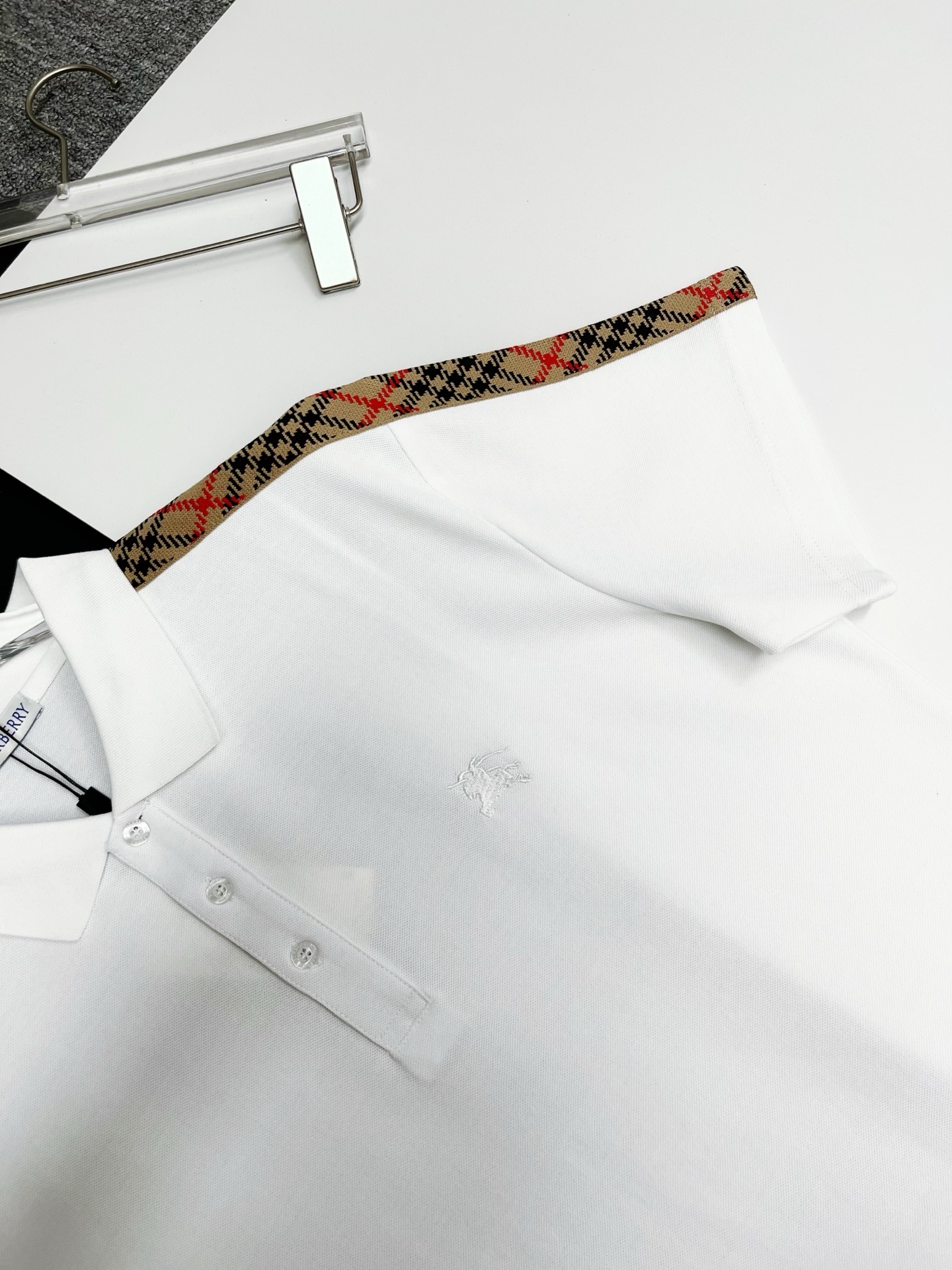 Burberry BURBERRY 巴宝莉格纹织带战马刺绣新款Polo衫