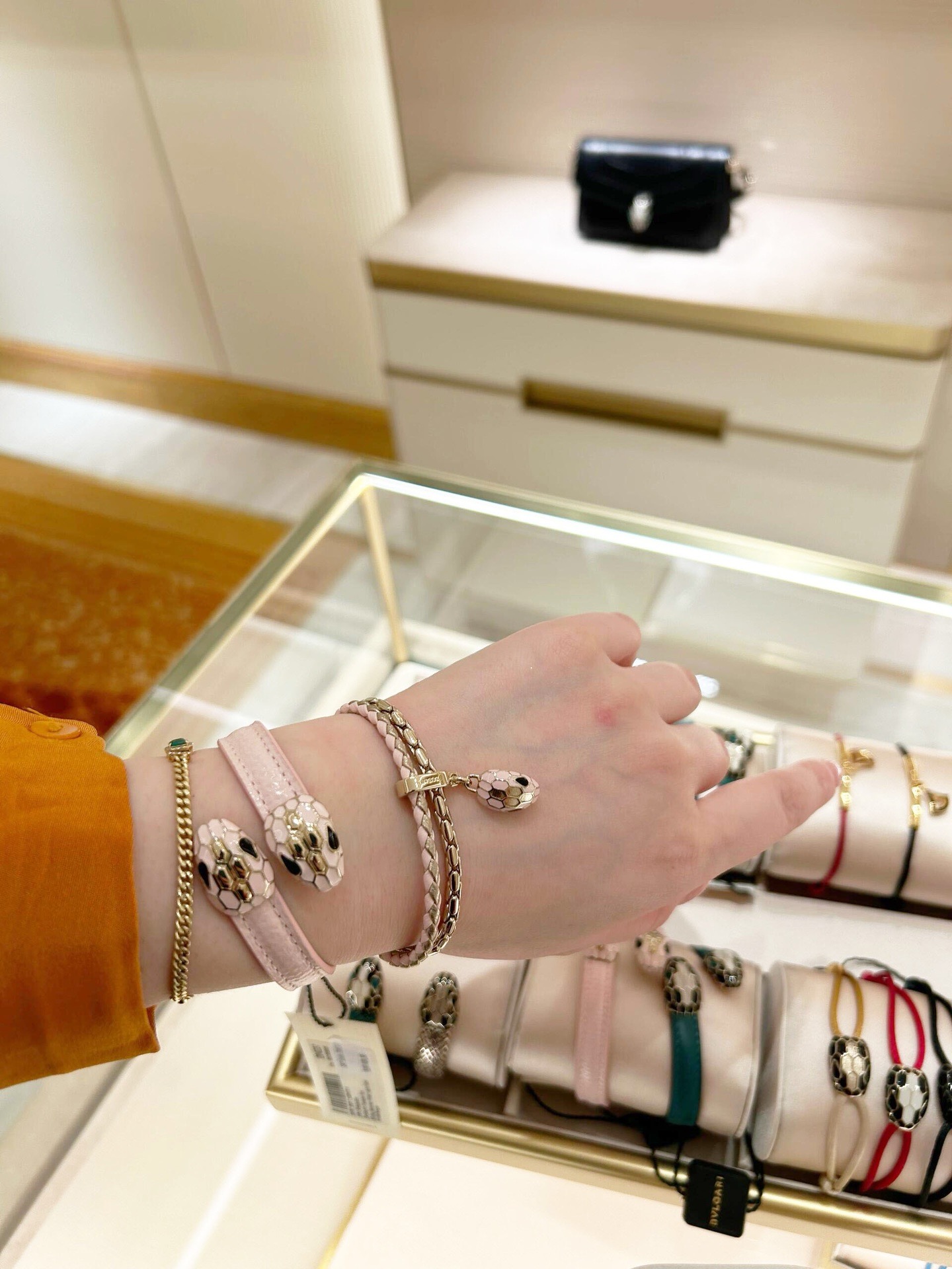 NO:631736,Quan Shemei, take home beautiful bracelets, bracelets, high-end Cartier jewelry19860909全蛇美,把漂亮手镯领回家,,bracelet,卡迪亚高端饰品,Jewelry