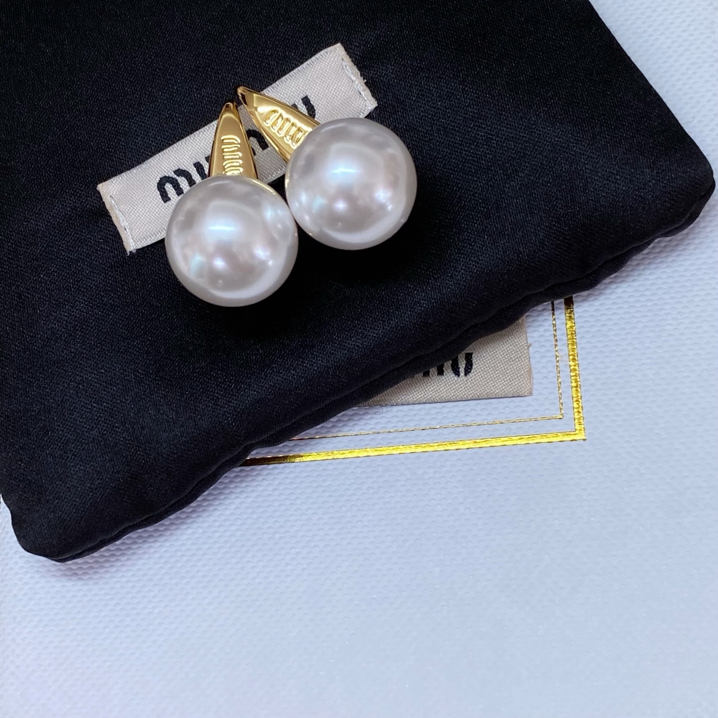 미우미우 귀걸이 61201 Miu Miu Earrings