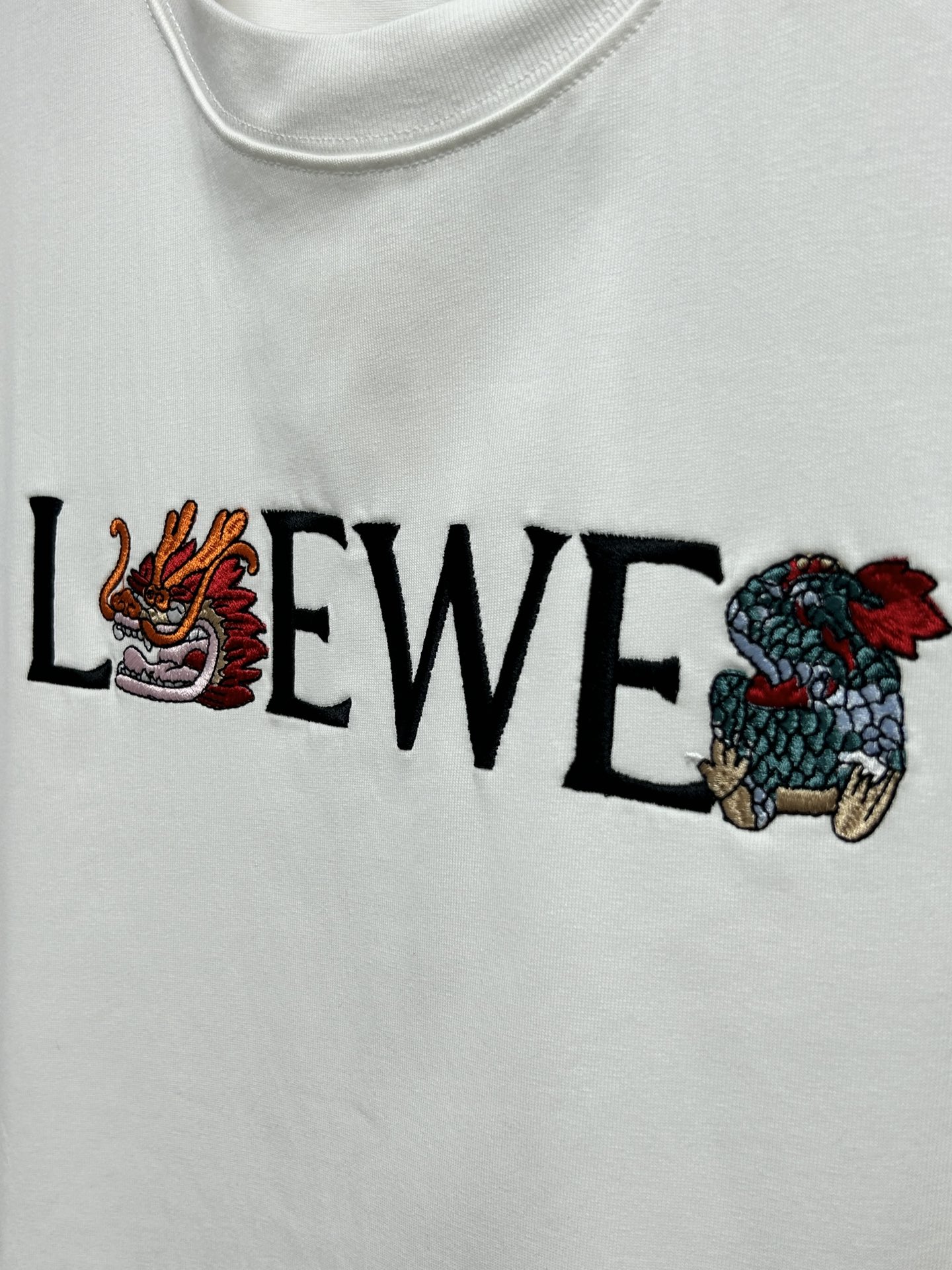 早春新款LOE龙年限定LOGO刺绣圆领短袖原版1:1订制全进口原版定制欢迎专柜对比绝对的高品质面料做工杠